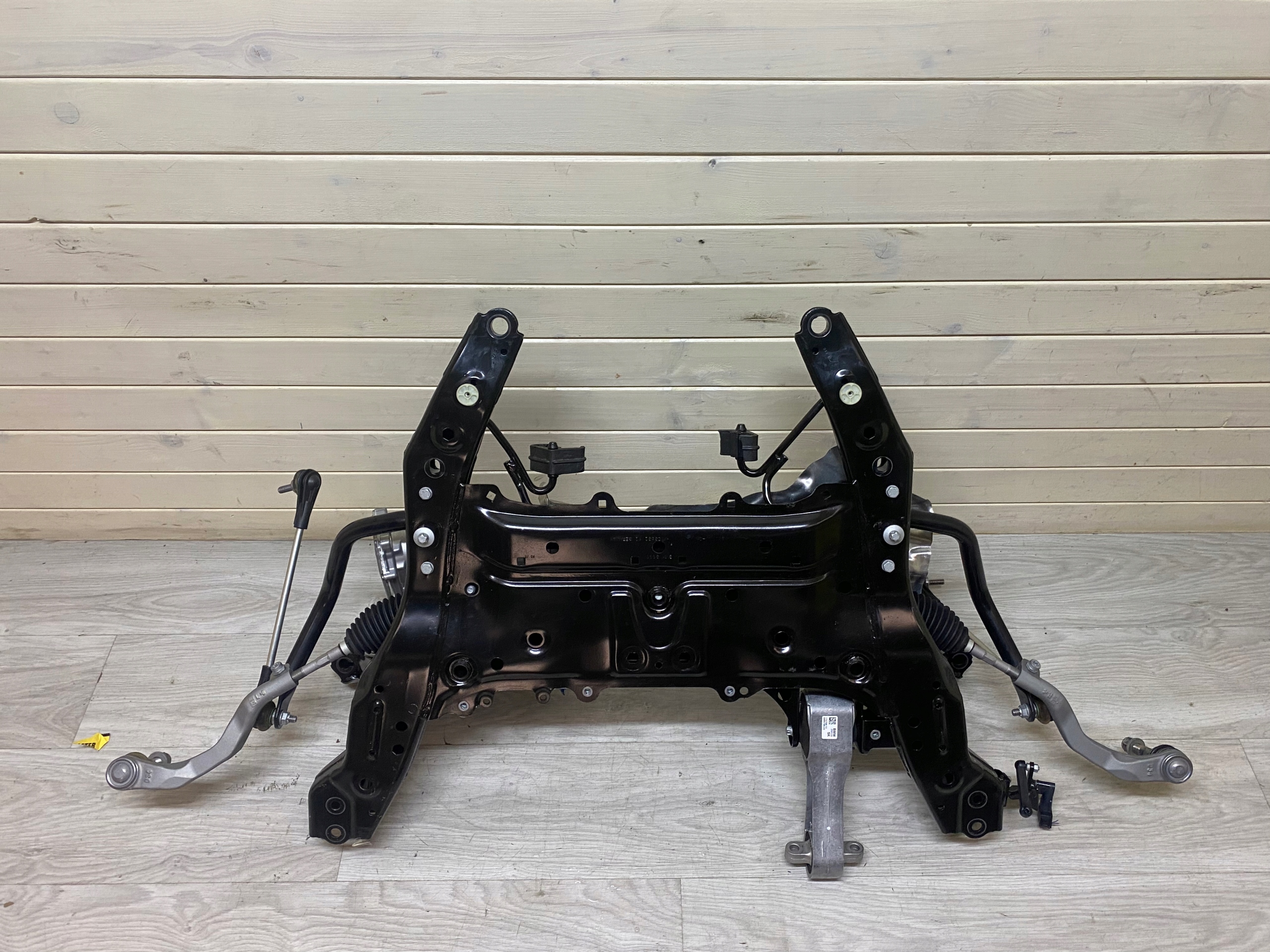 BMW X1 F48 subframe axle beam control 6872729 5A4CE68