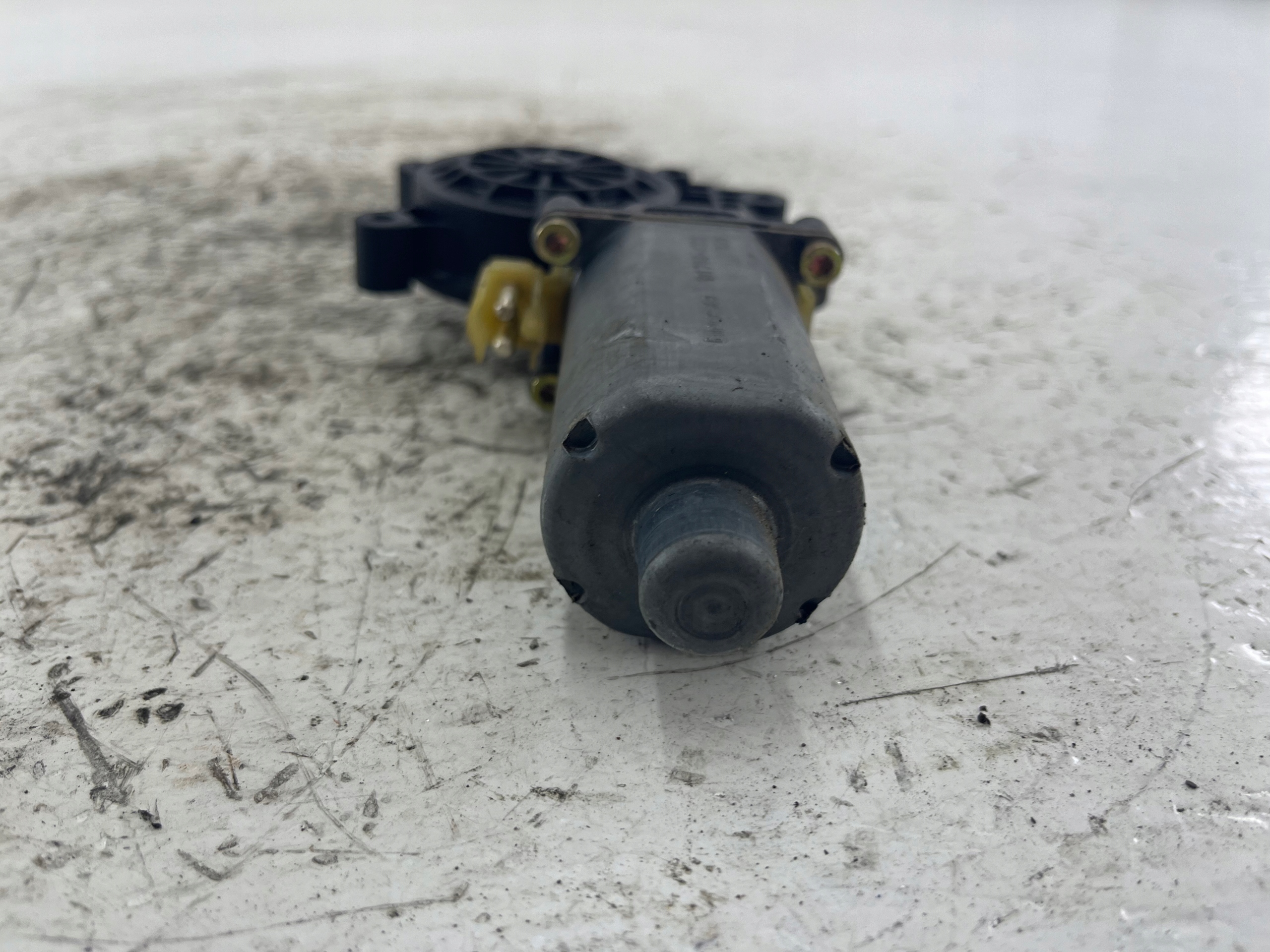 MERCEDES W168 mini motor windows right front 0130821672