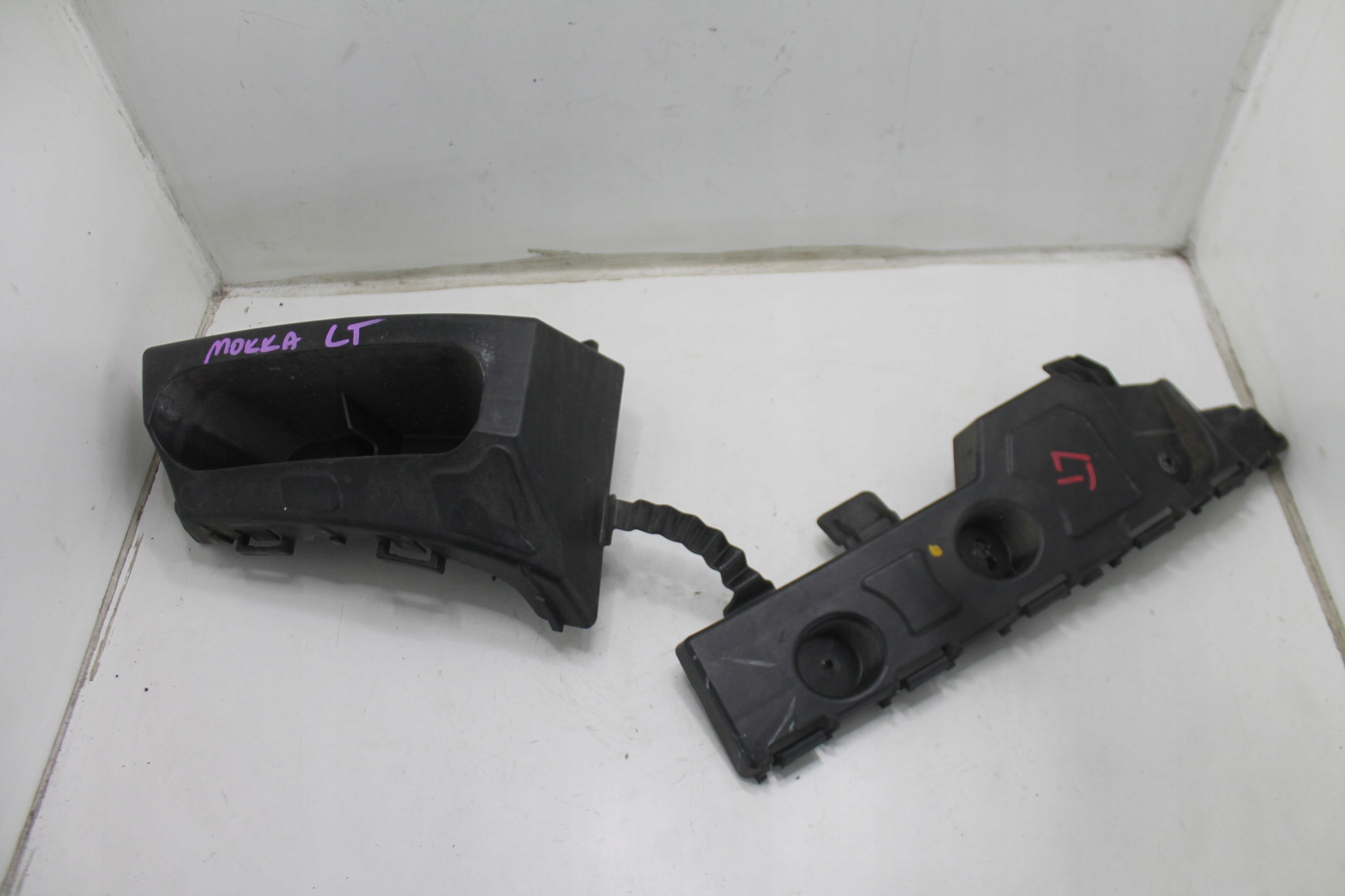 bumper bracket left rear part 95256261 OPEL MOKKA A 12-16