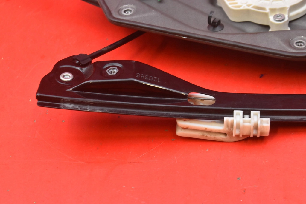 window regulator right front EU 3T0837402A SKODA SUPERB 2 II 08-13