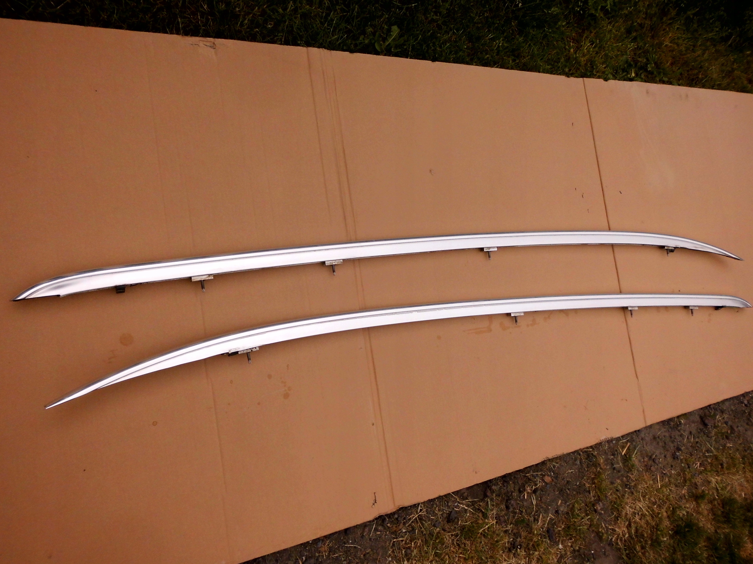 RELINGI OPEL ZAFIRA B 13251281 13251282