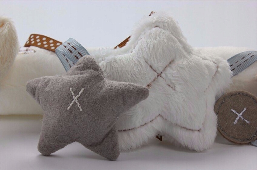 DO ŁÓŻECZKA WOZKA ZAWIESZKA SENSORYCZNA GRZECHOTKA Efekty dźwiękowe