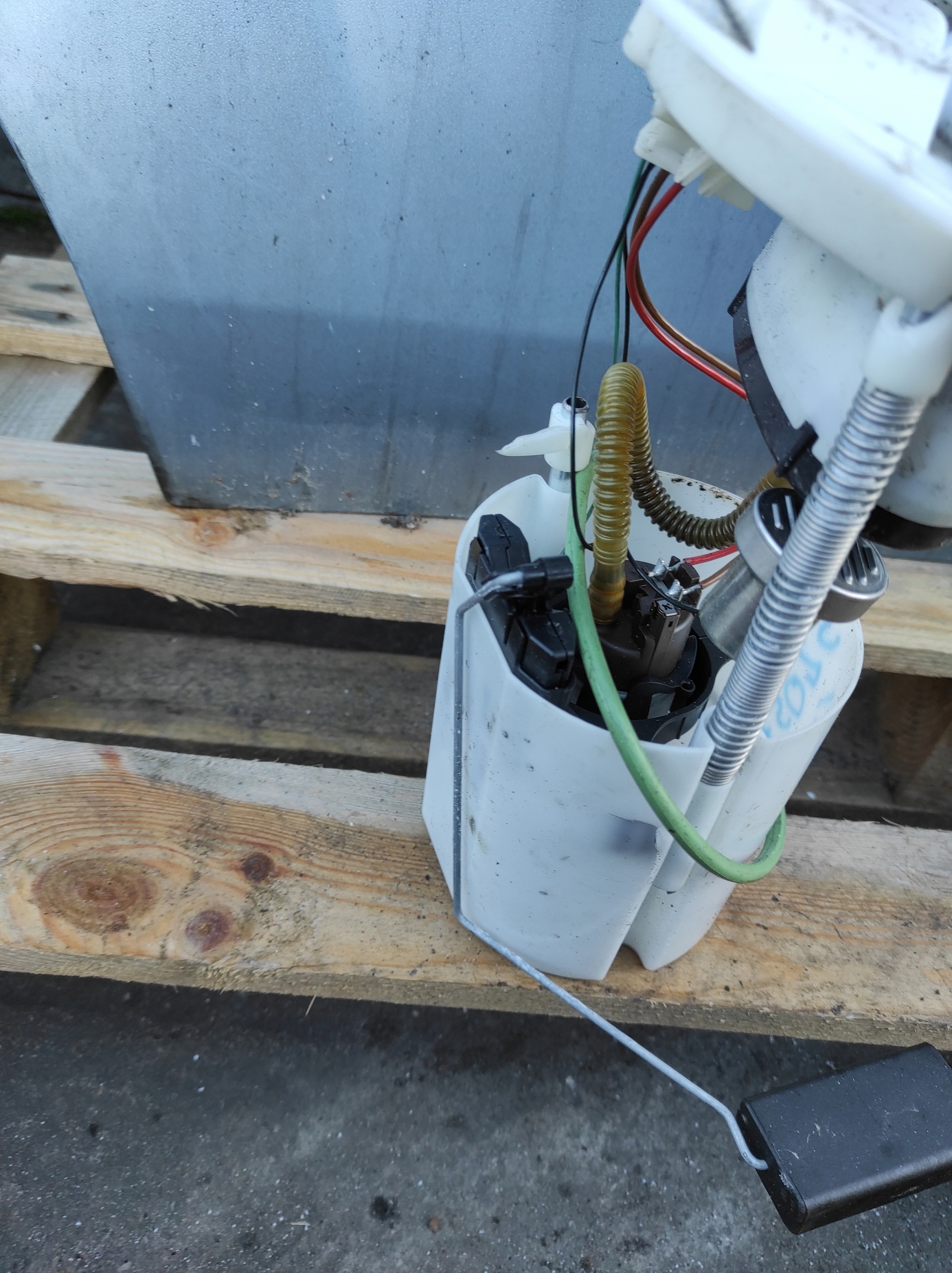 feed pump FIAT 500 LIFT 1.2 52057721