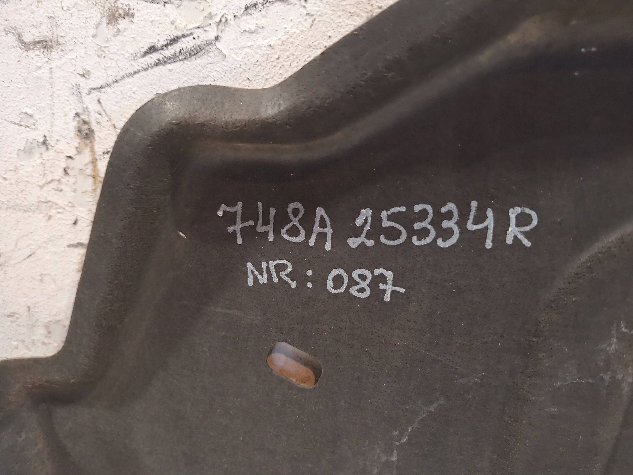 cover lower chassis 748A25334R RENAULT CAPTUR II 1.6 E-TECH 2019