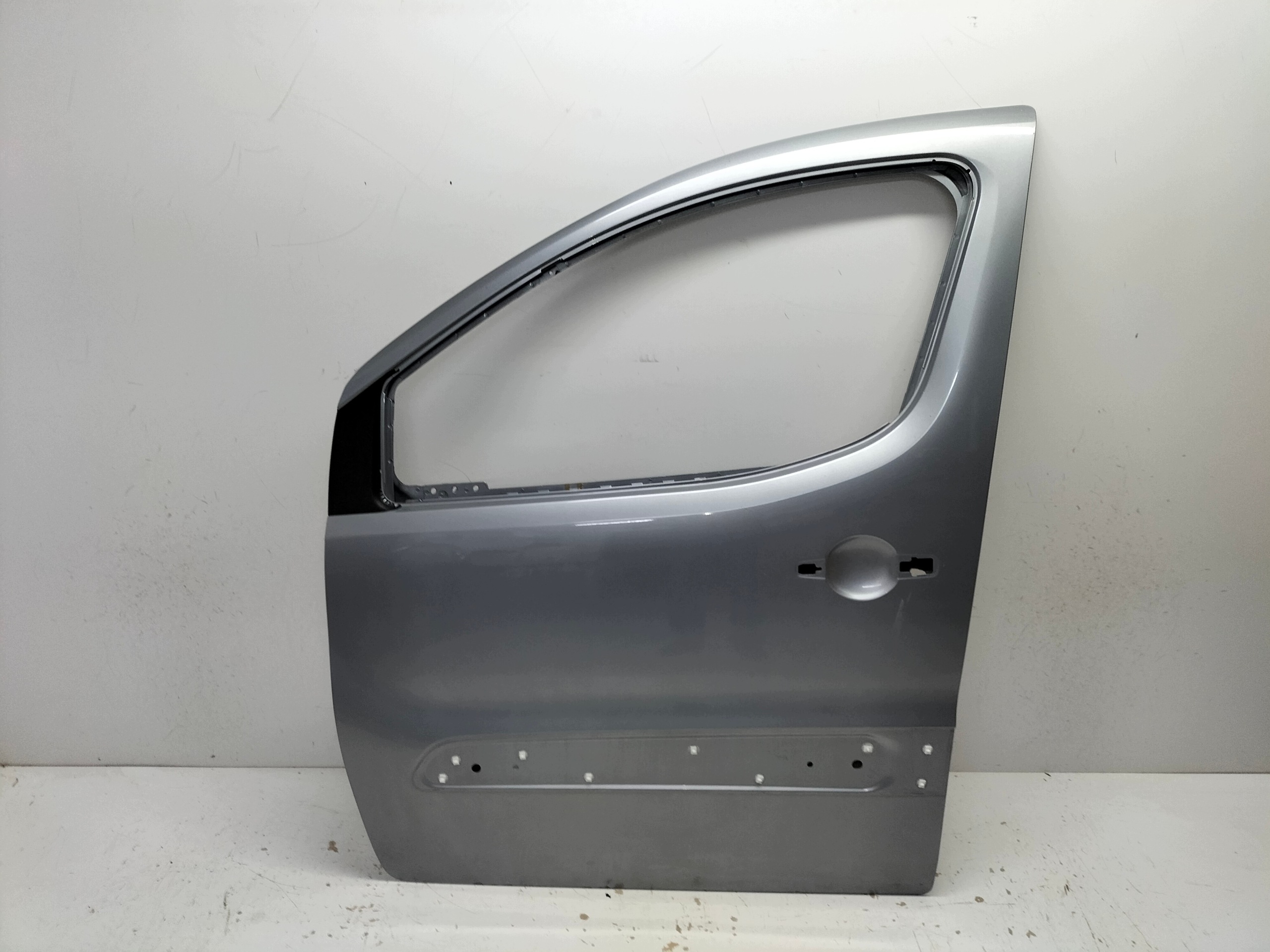 door front front left CITROEN BERLINGO PARTNER 3 III 08-18 korozja