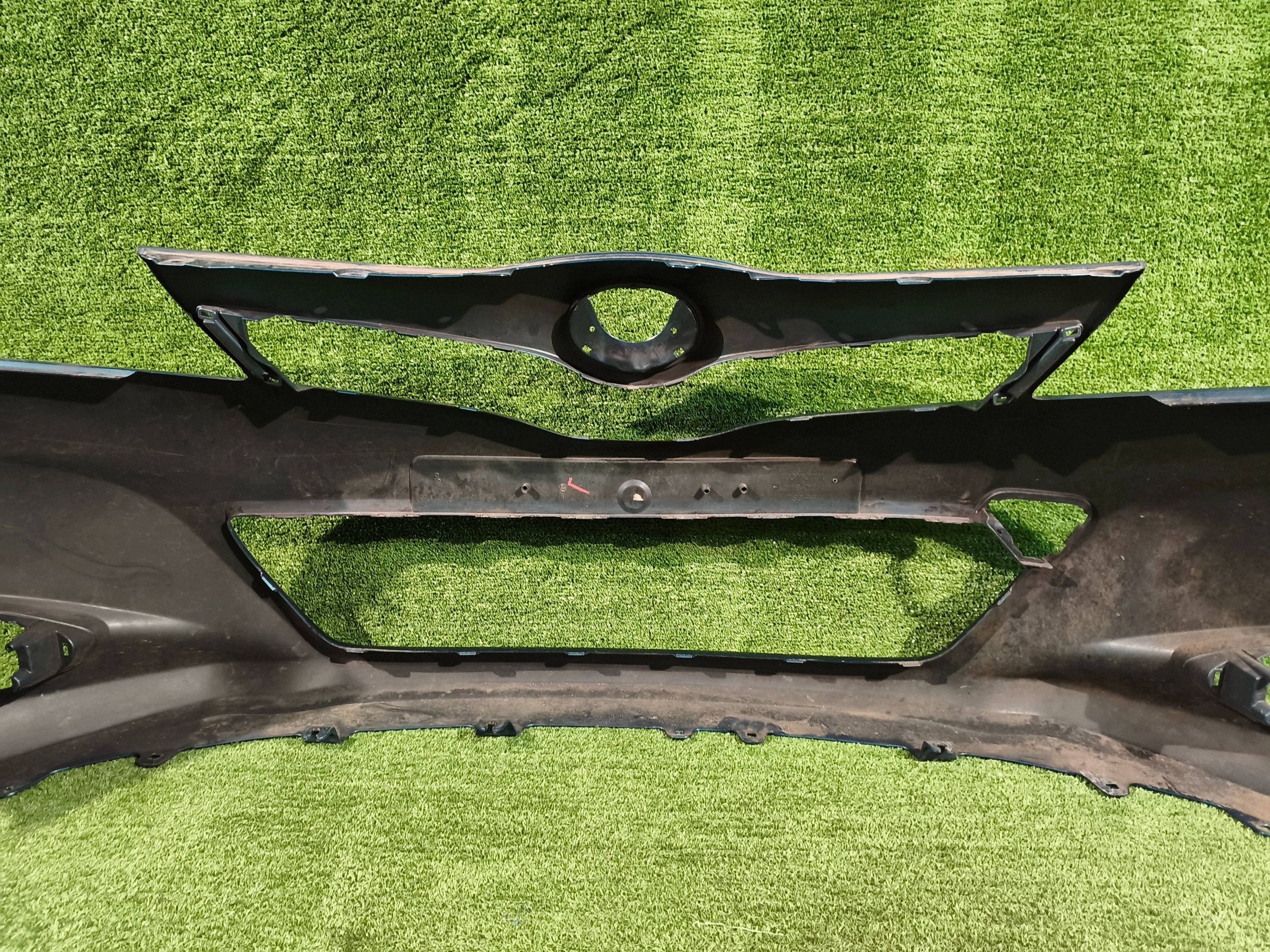 front bumper front TOYOTA YARIS III 11-14 without PDC NR.Z040