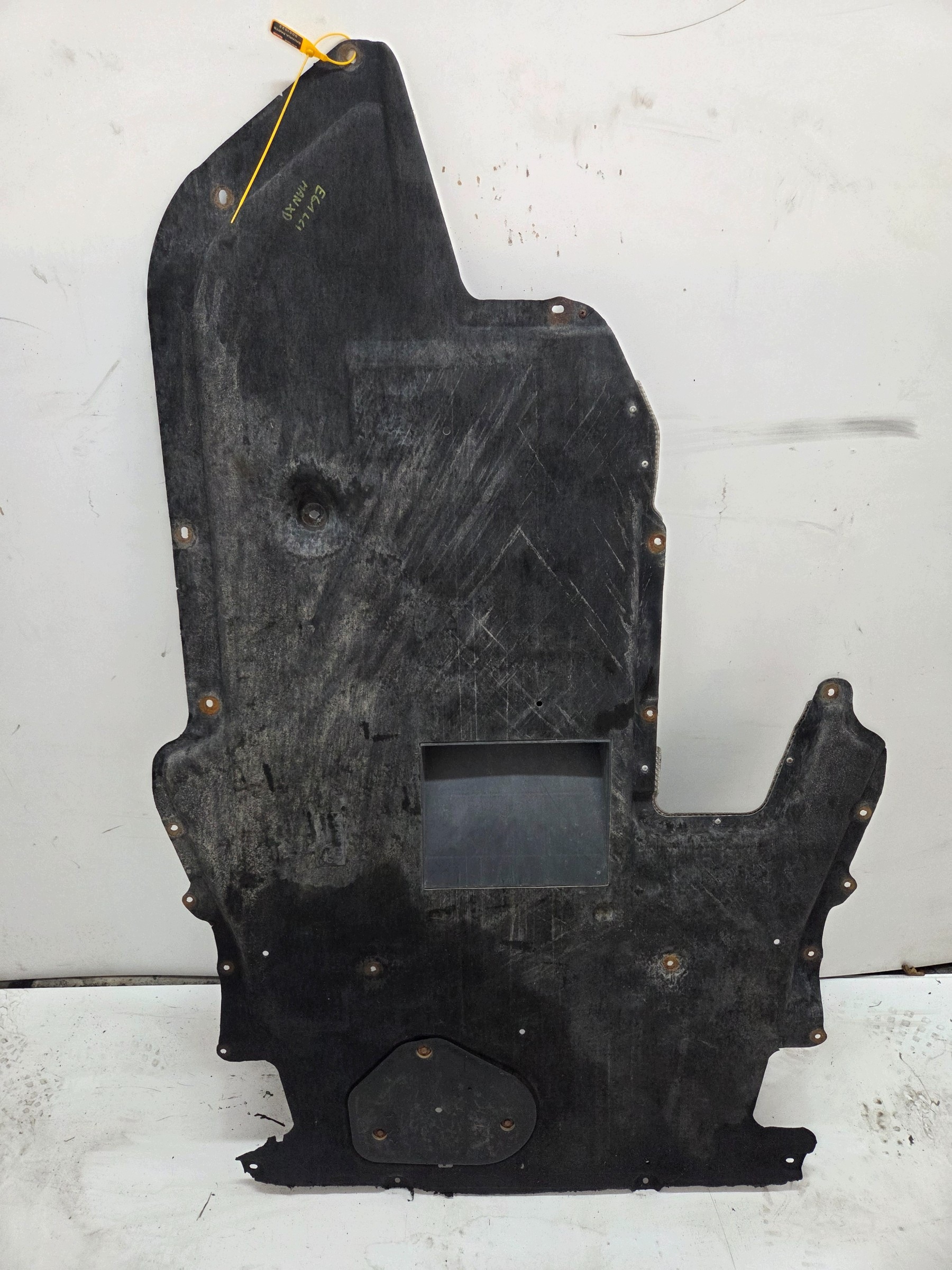cover below gearbox BMW E60 E61 X DRIVE MANUAL