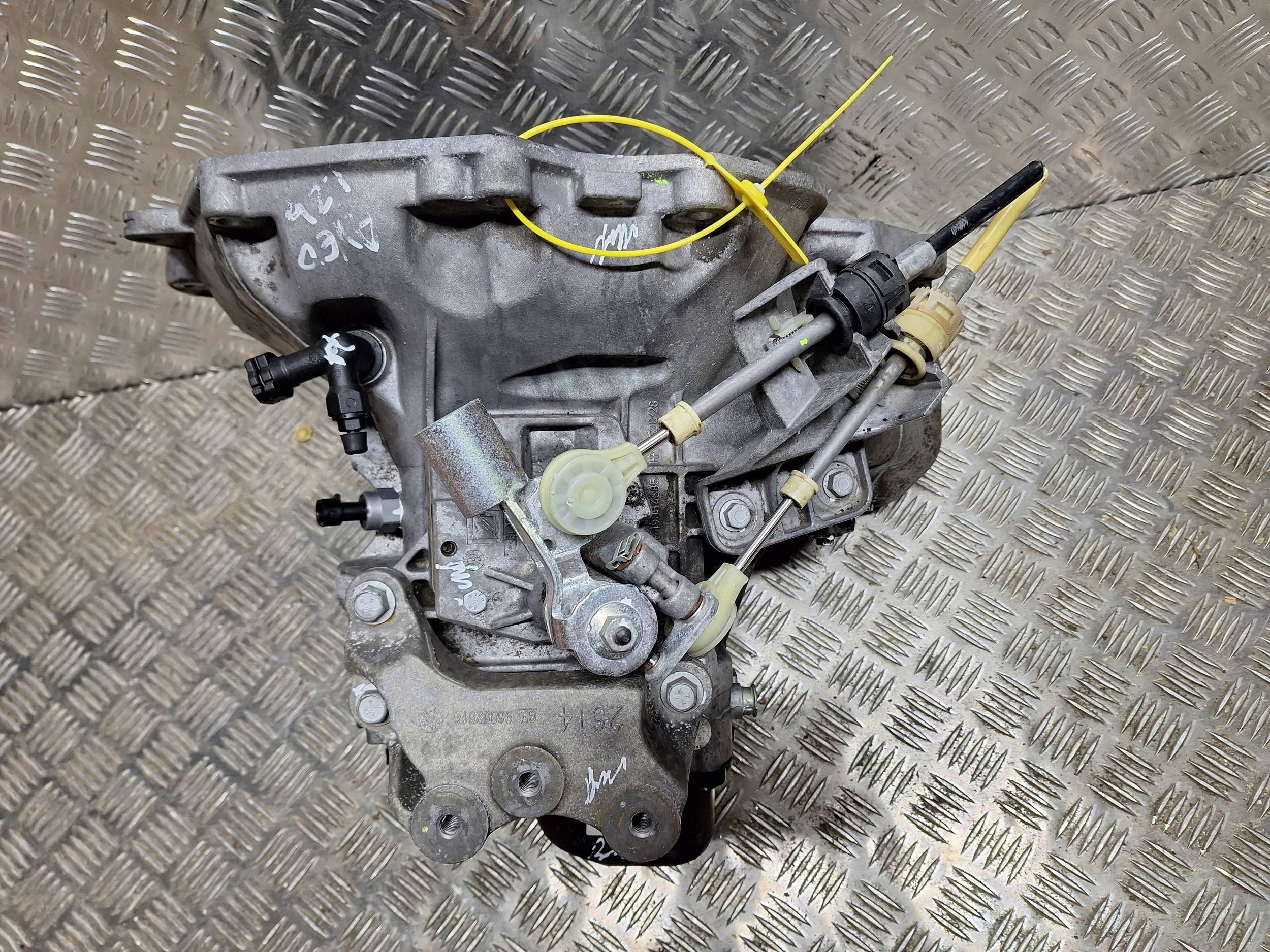 Getriebe CHEVROLET AVEO T300 1.2 16V 11-14
