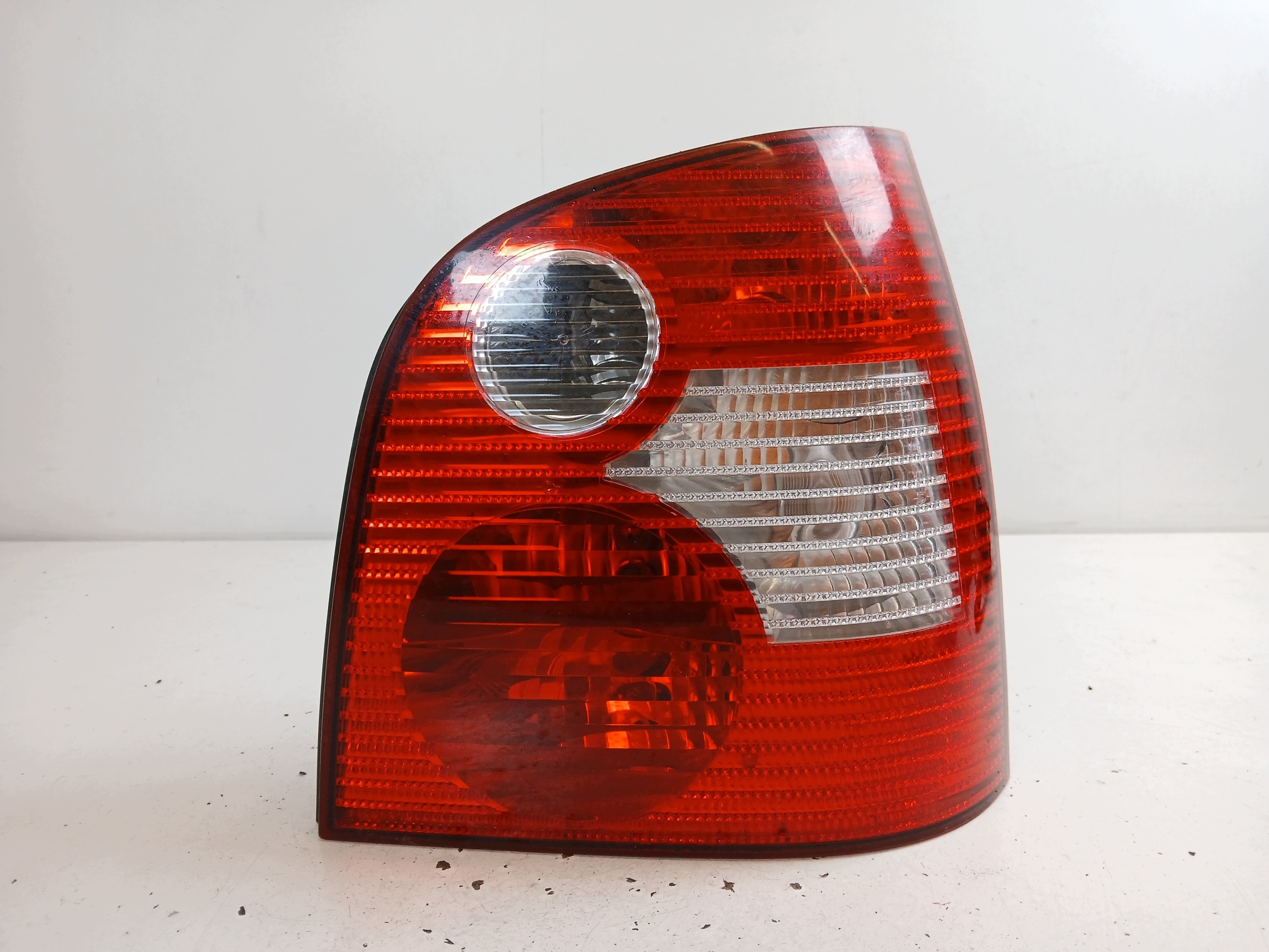 VW POLO 9N light right rear part