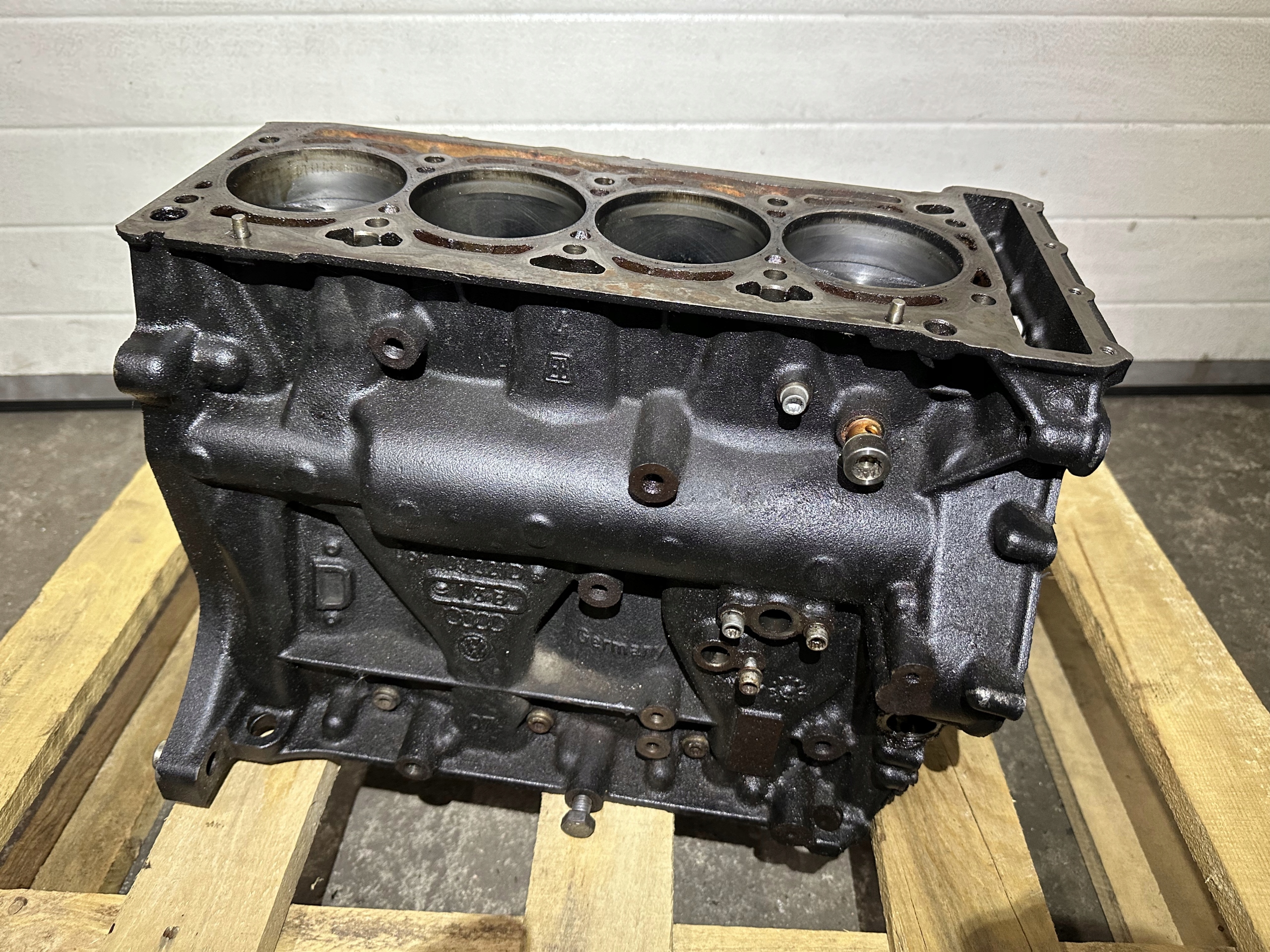 BLOK SILNIKA DÓŁ WAŁ TŁOKI 1.8 TSI TFSI A3 BYT