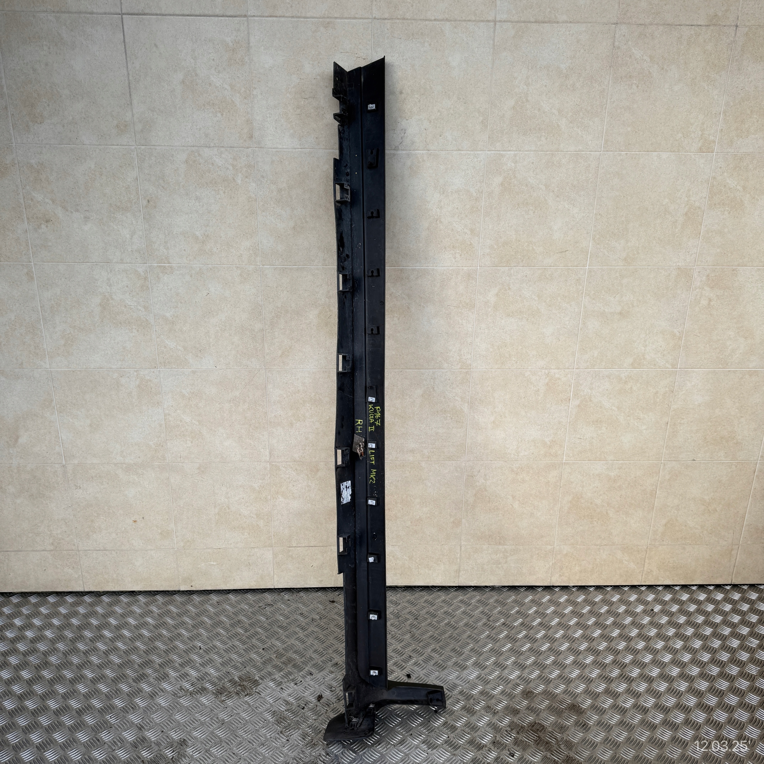 moulding threshold right threshold FORD KUGA II MK2 CV44-S10154-A