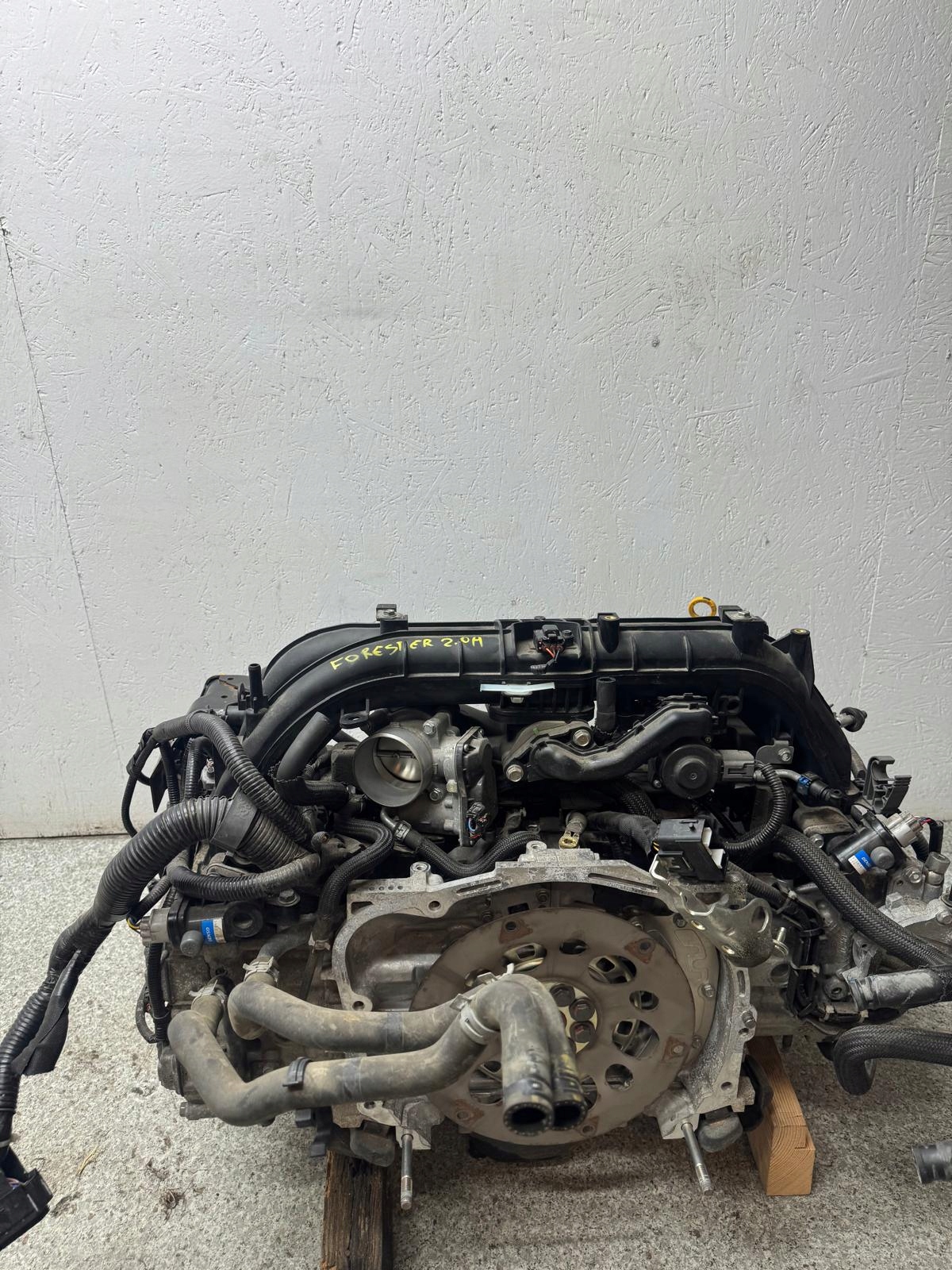 комплектный Двигатель subaru XV Forester V 2019-2023 2.0 гибрид 2020 FB20