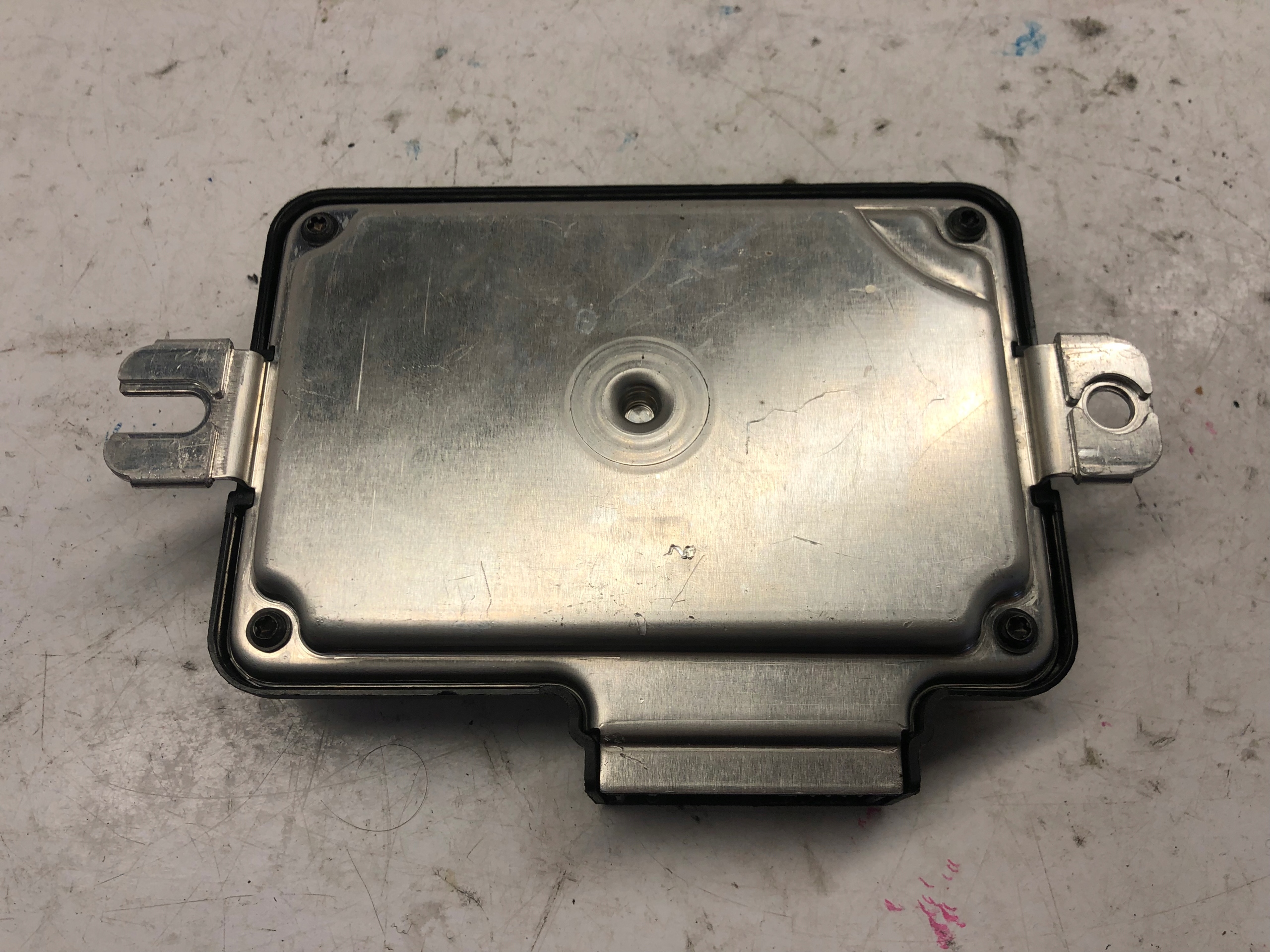 BMW X7 G07 module control unit SAS 9500025