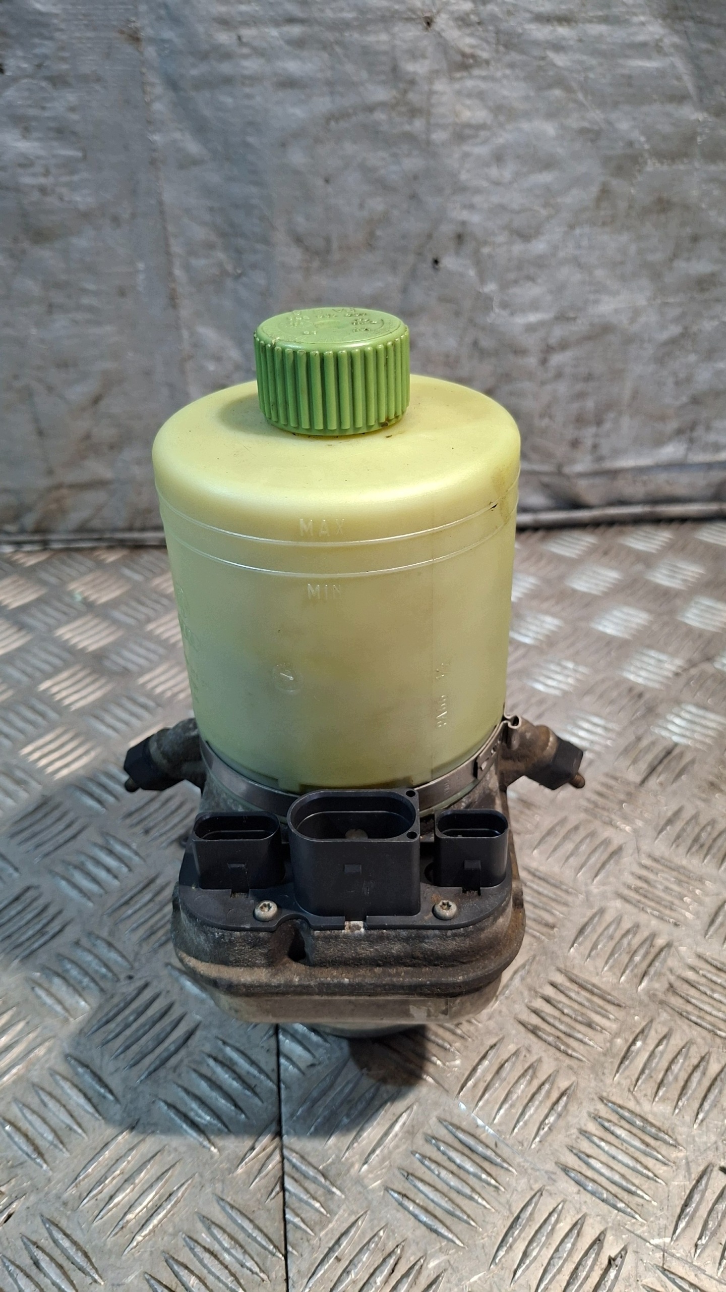 Pompa servosterzo VW POLO IV 1.9TDI 2004r