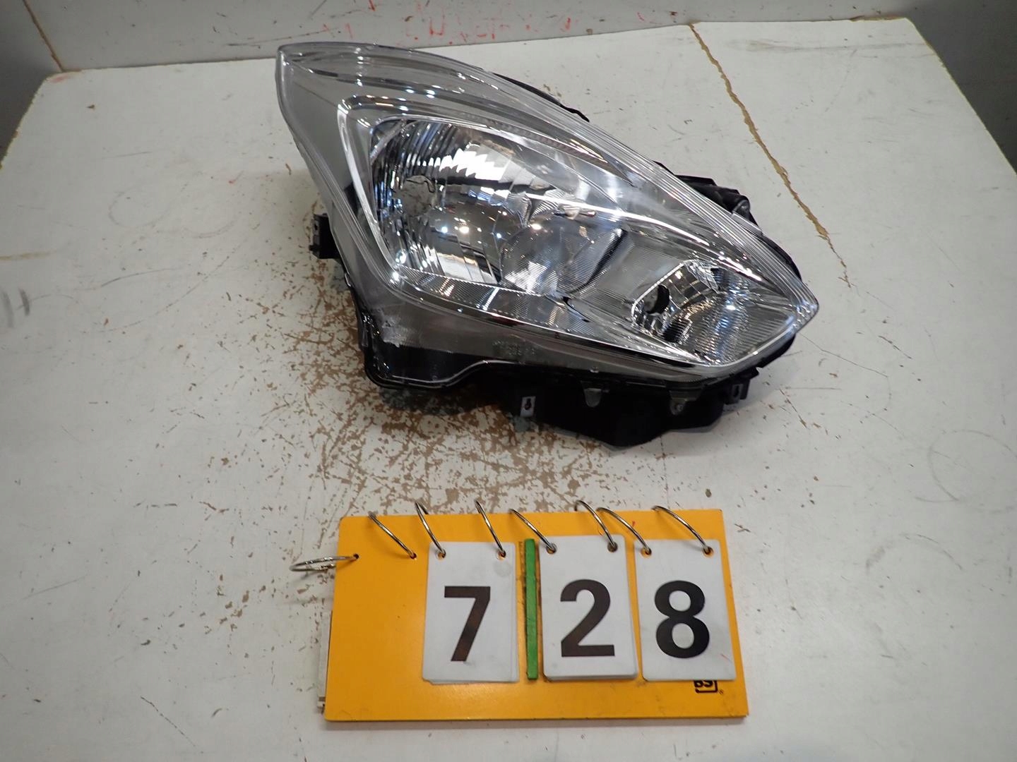 light front front right SUZUKI SWIFT MK8 2017