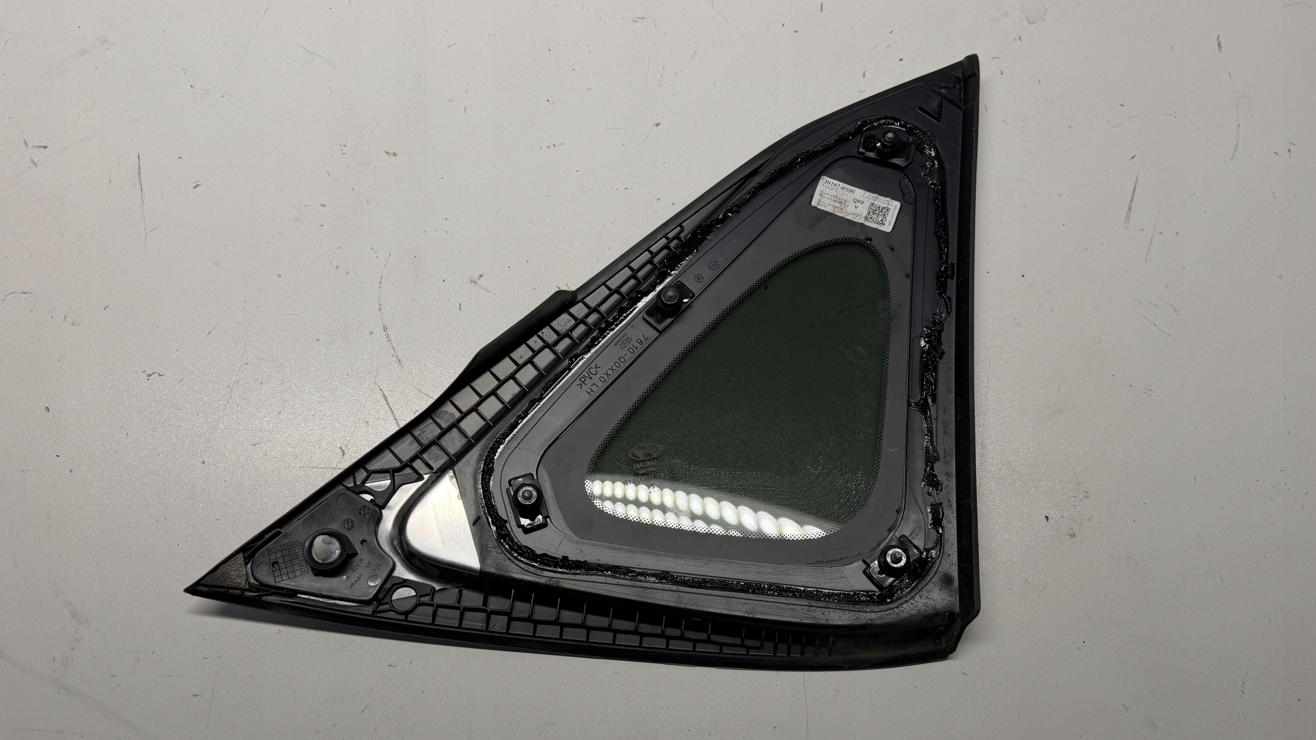 HYUNDAI I20 III window bodywork left dark CHROM 22 year