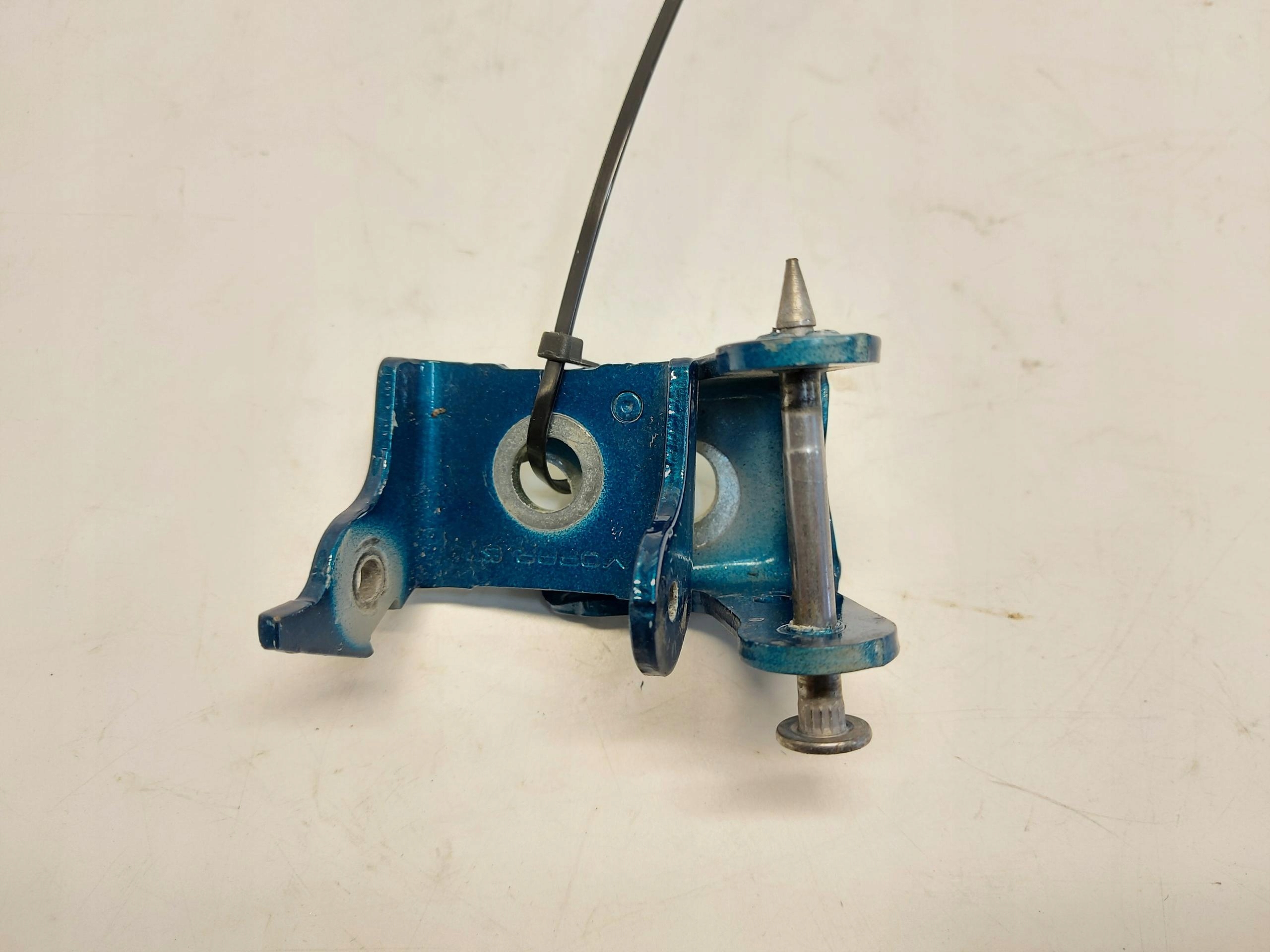 Peugeot 3008 III E3008 hinge door left front lower peu3008,iii,083398330