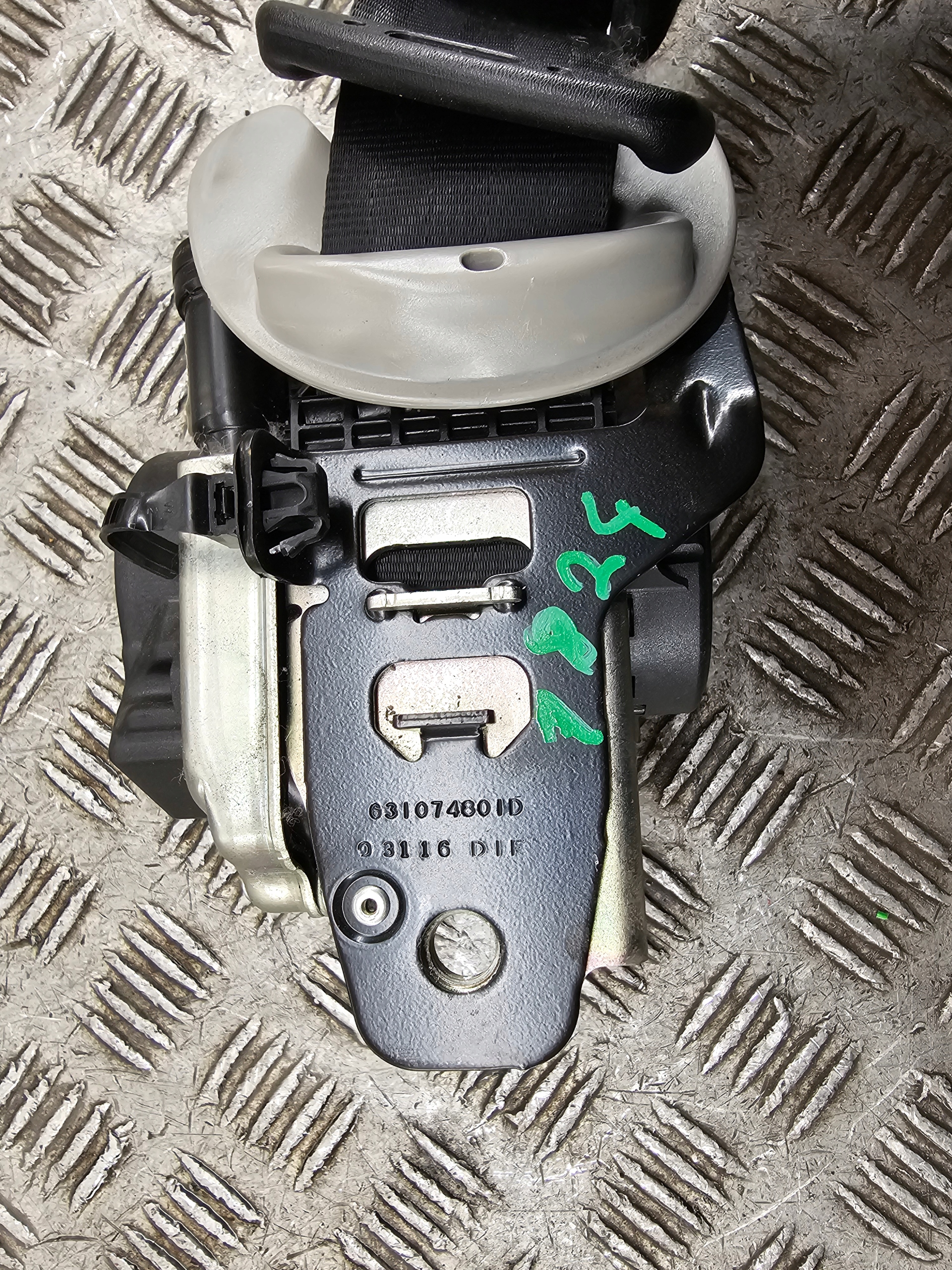 KIA SPORTAGE IV tension belt safety left front front 88810F1200ED UK