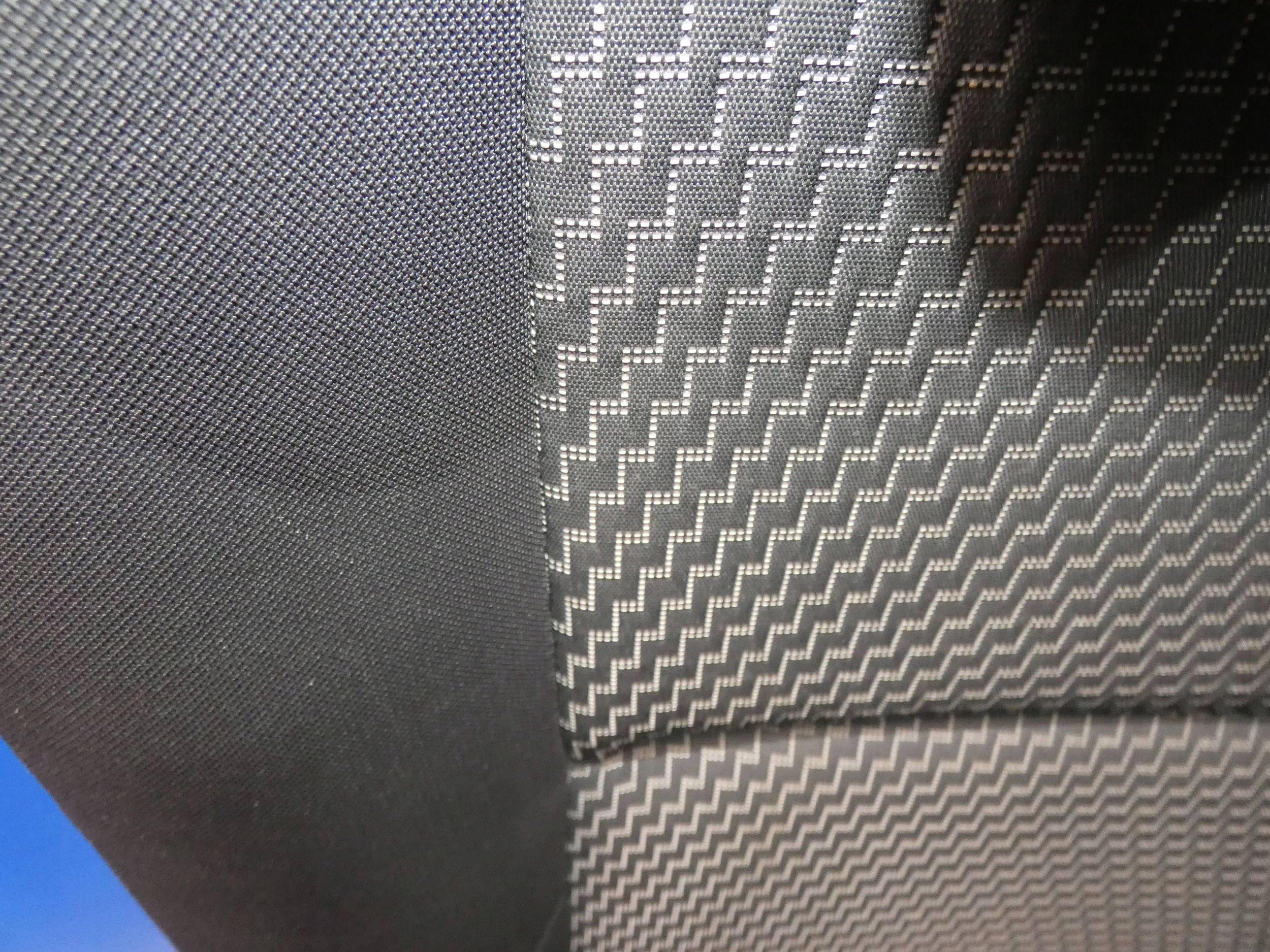 TOYOTA VERSO II 09- Sitz links heck hinten