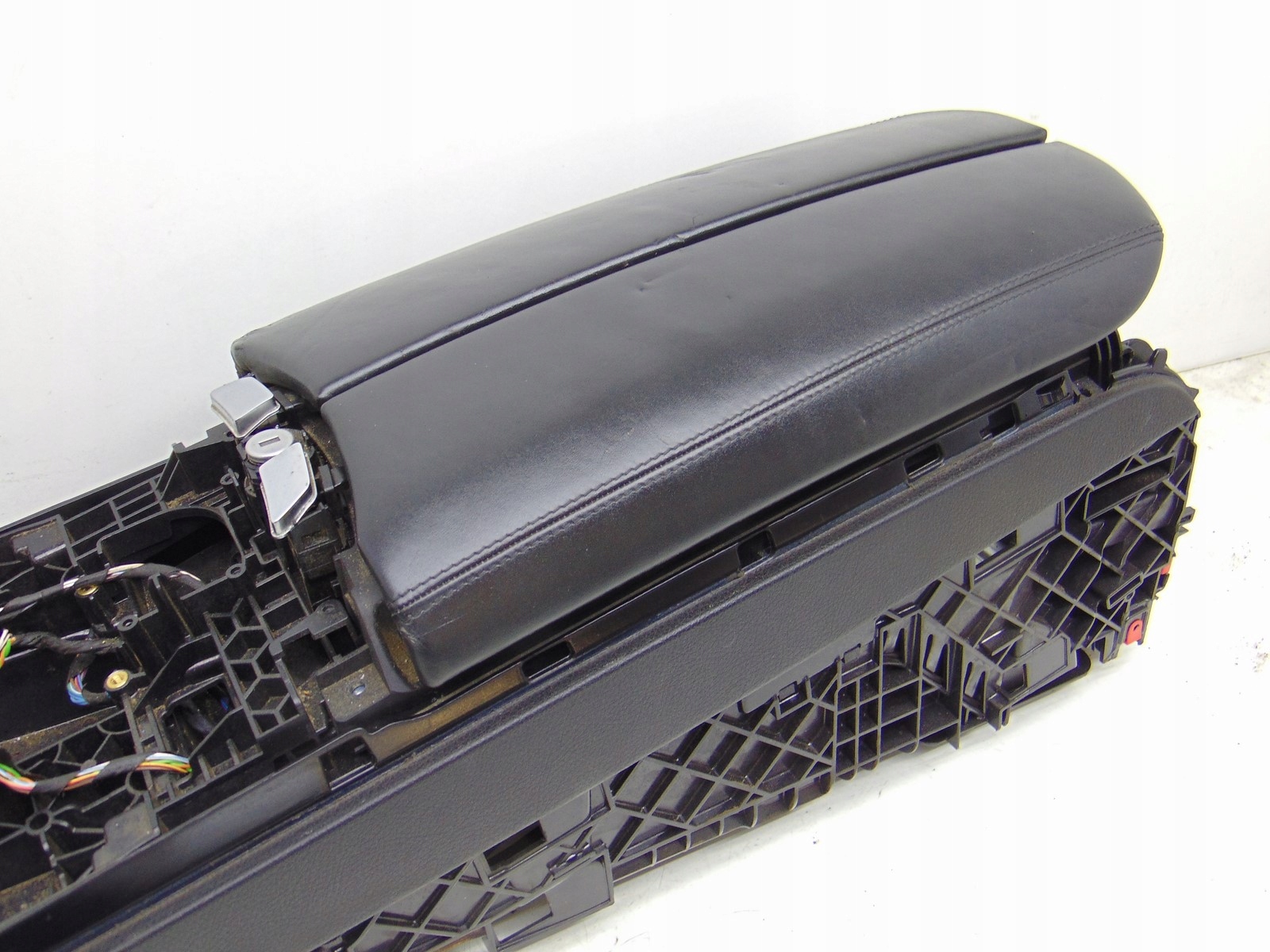 armrest UK leather BMW 7 F01 08-15 TUNEL
