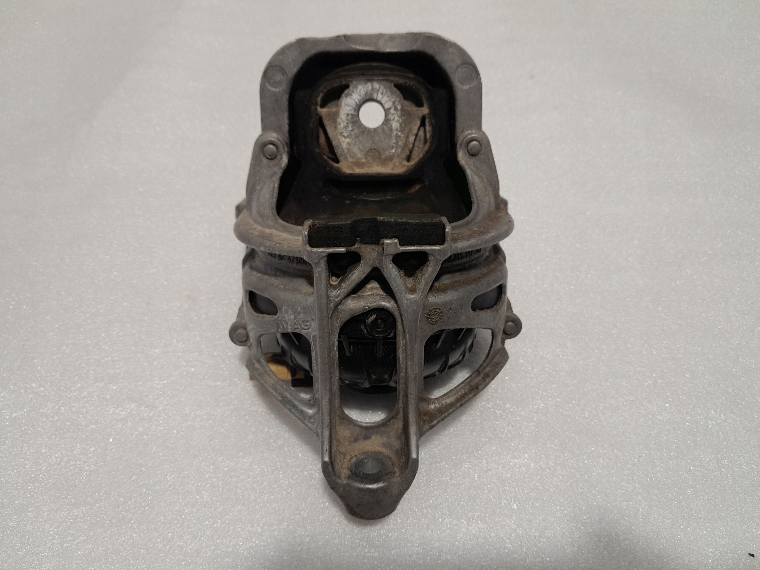 AUDI Q5 II 80A engine mount 4M0199372B