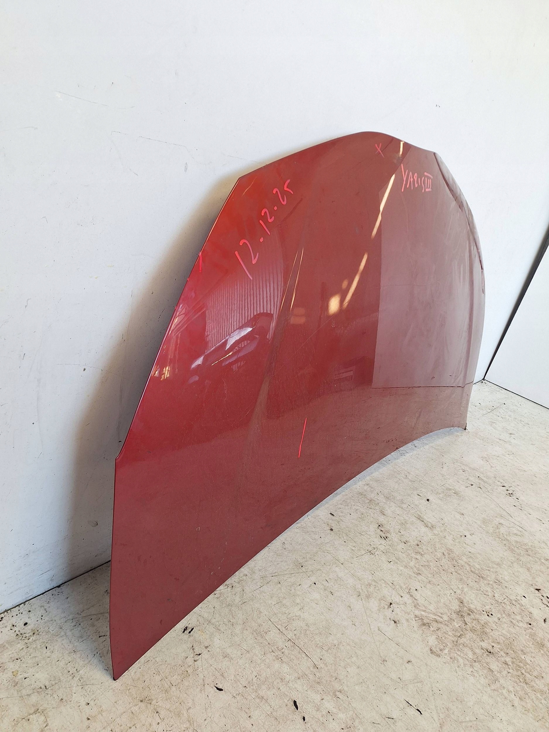 TOYOTA YARIS III LIFT 14-17 cofano