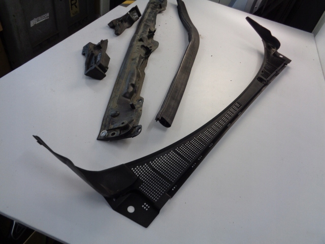 PODSZYBIE KOMPLET RENAULT MEGANE IV HB 2018 ROK Waga produktu z opakowaniem jednostkowym 1 kg