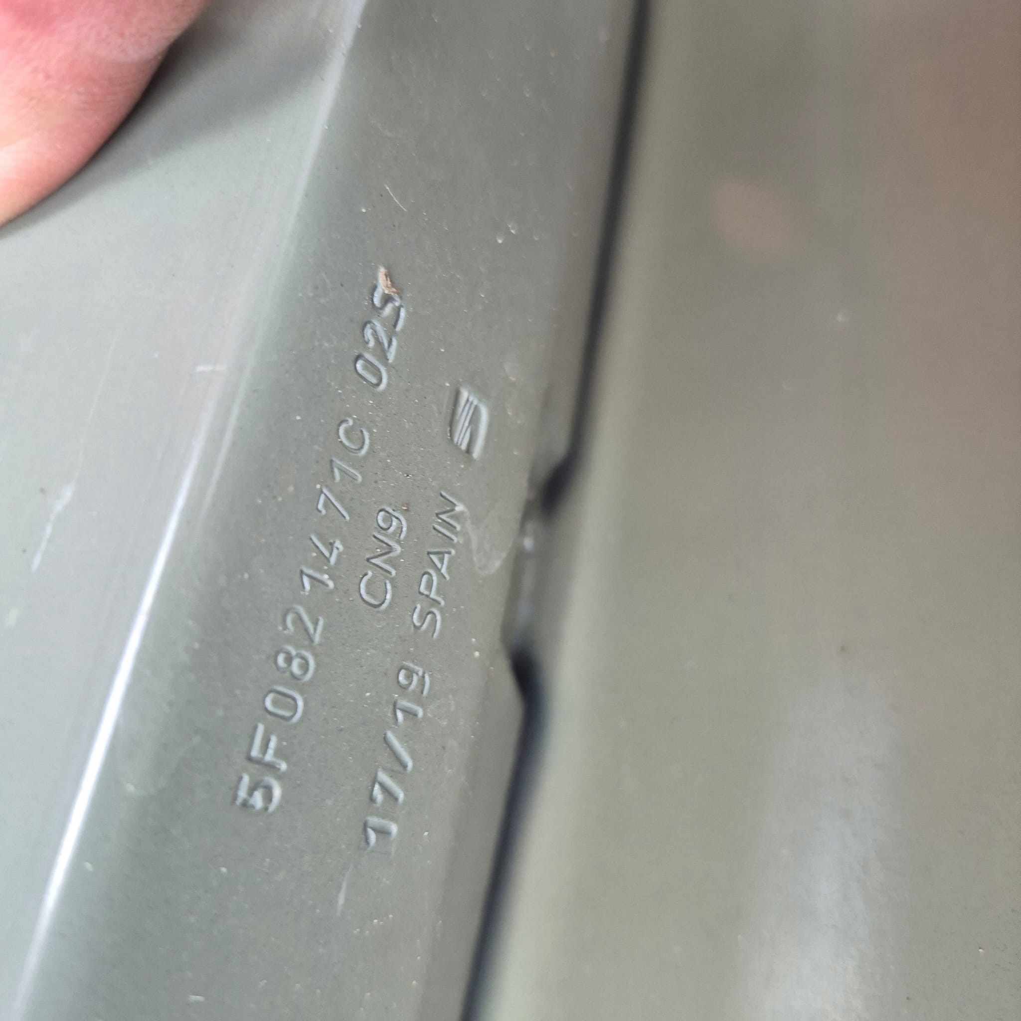 SEAT LEON III 5F0 12- fender left front front 5F0821471C