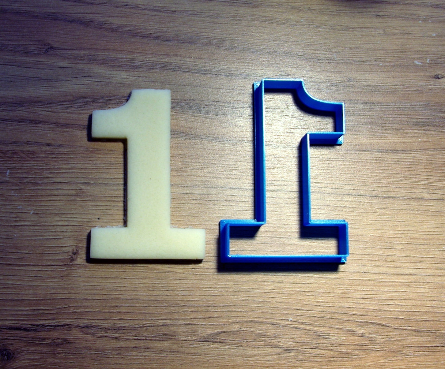 Foremka wykrawacz do ciastek 8cm cyfra cyferka 1 EAN (GTIN) 7415324766687