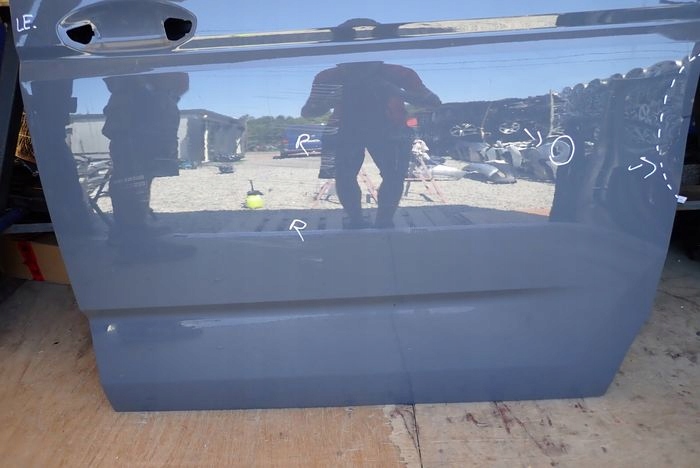 VW T7 7T0 21- door left rear. rear part sliding