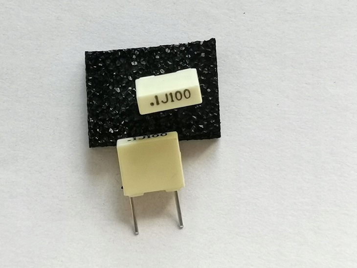 100nF 100V kondensator Foliowy 5% KEMET ( 10 sztuk )