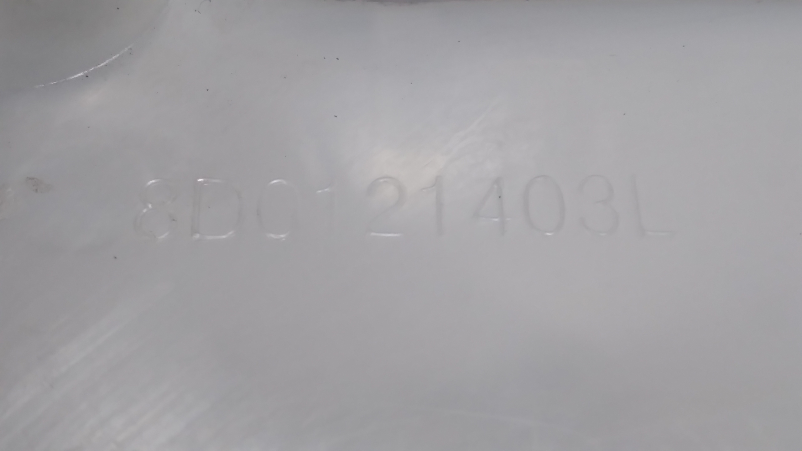 Réservoir eau AUDI A4 B5 8D0121403L