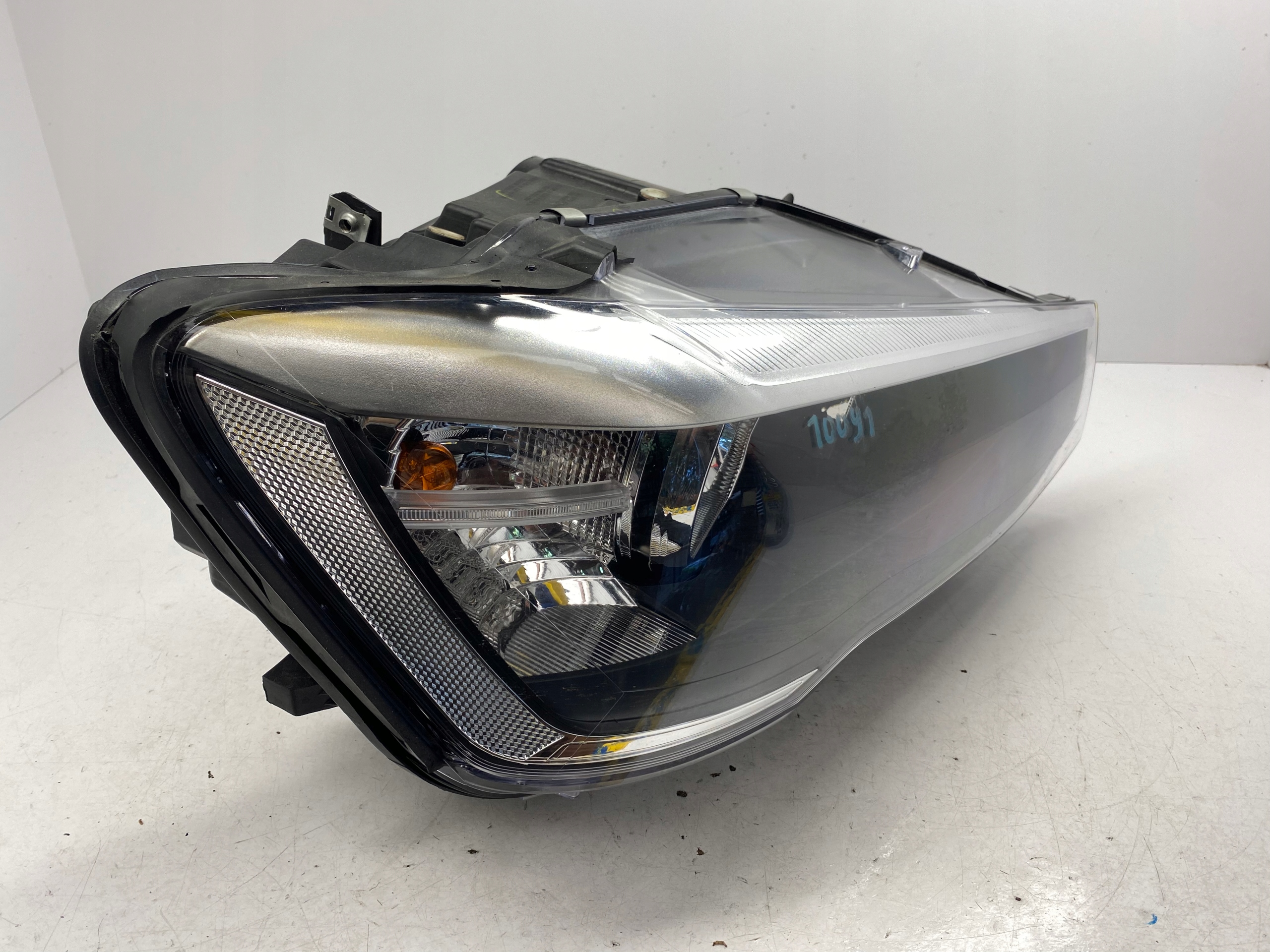 BMW X3 F25 LCI light right