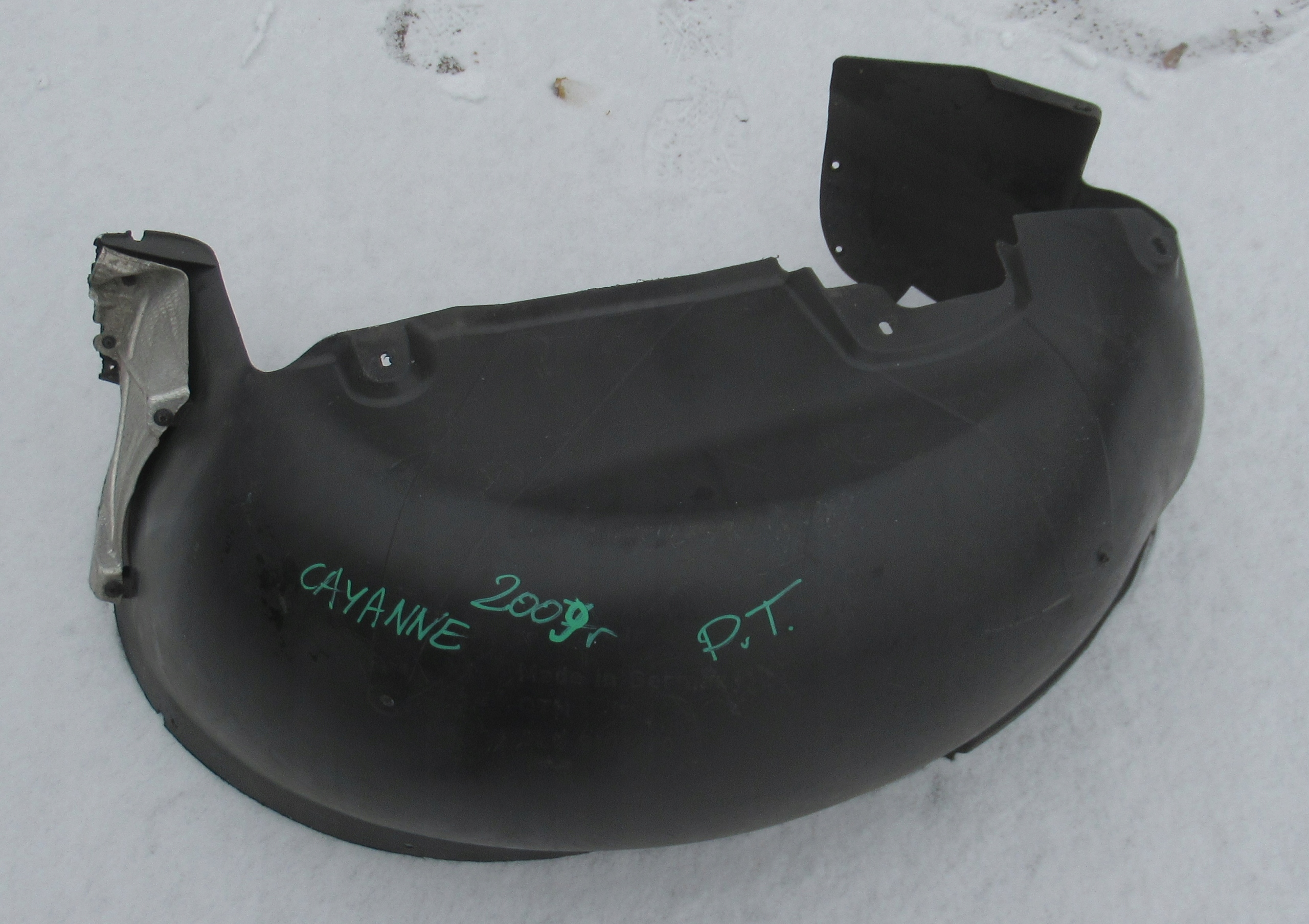 PORSCHE CAYENNE 09R mudguard right rear part 7L5810970