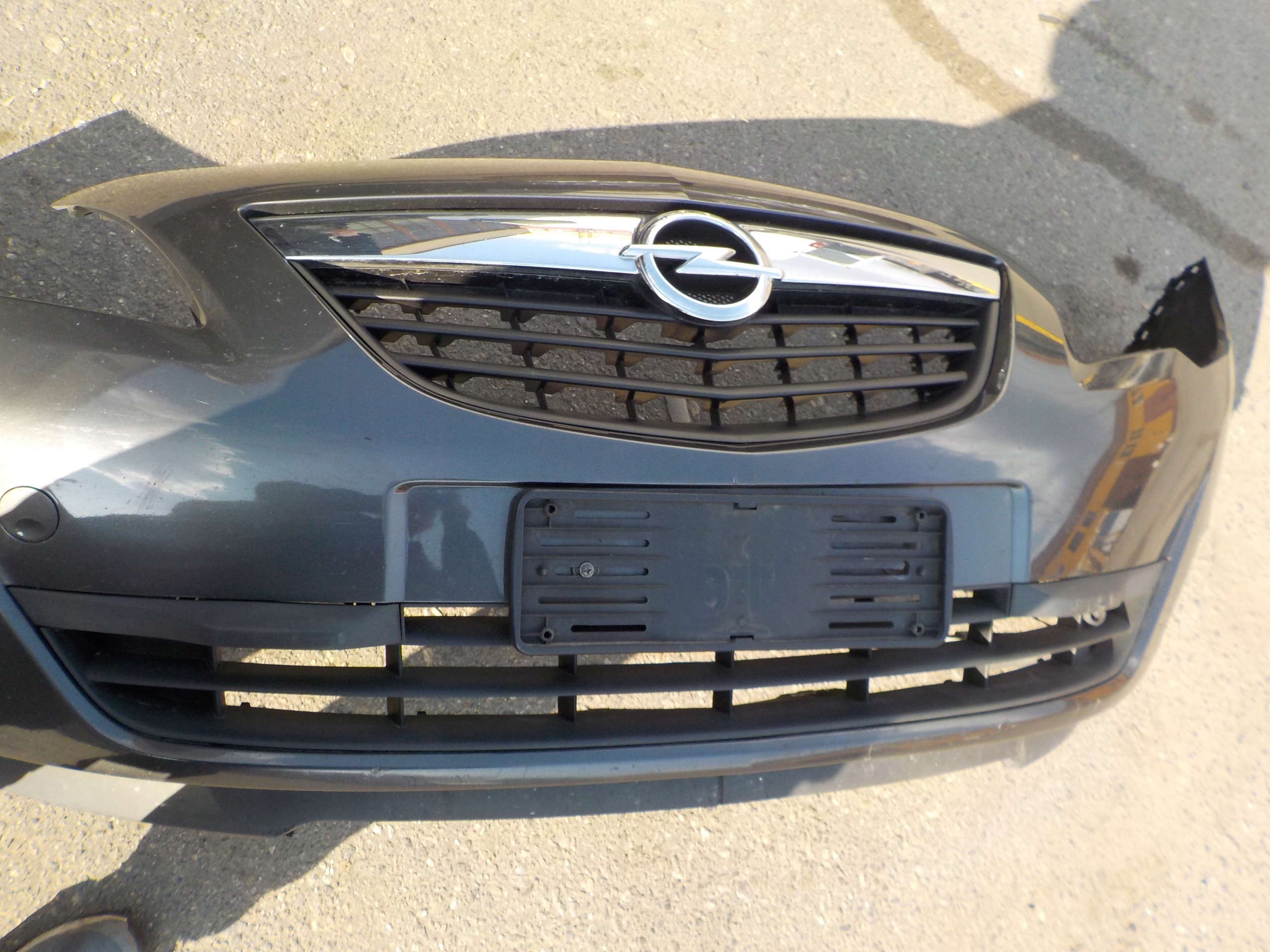 bumper front complete opel meriva B 2010r