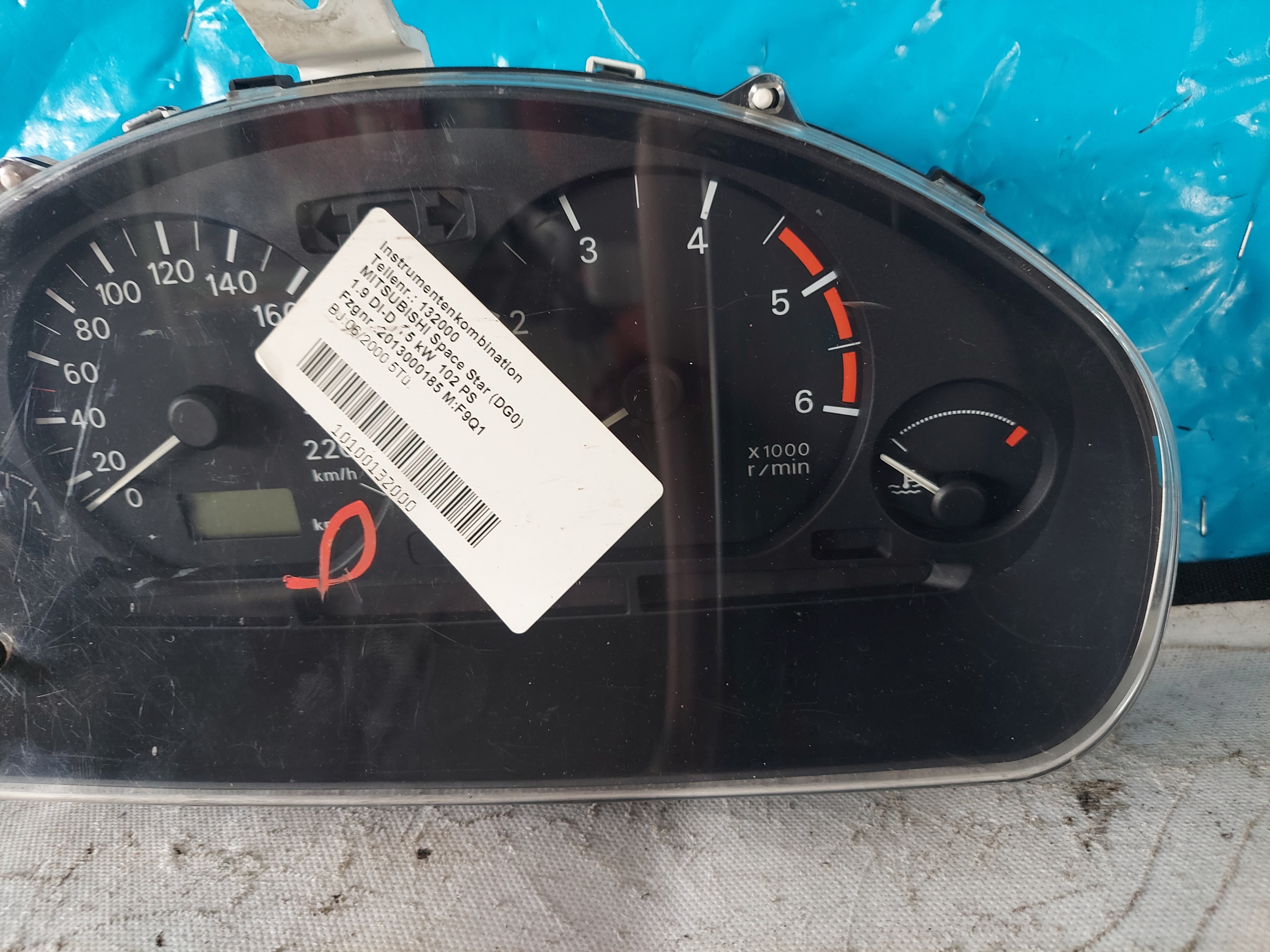 dials clock SPACE STAR 1.9 DID MR480209