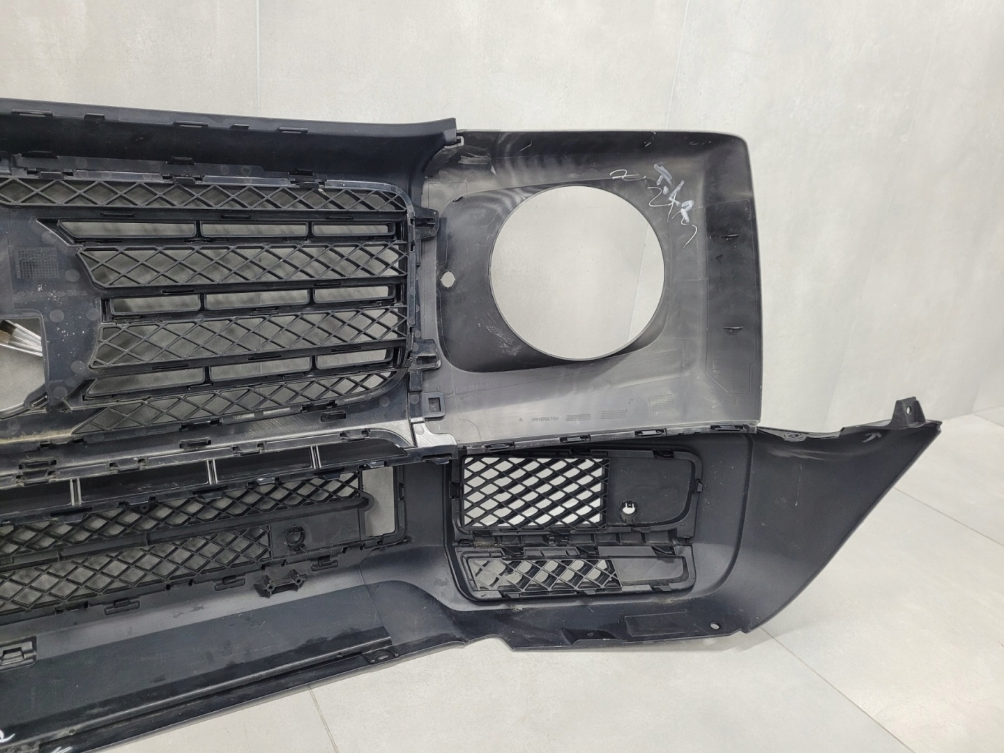 бампер передний MERCEDES g класс W463 463 18-