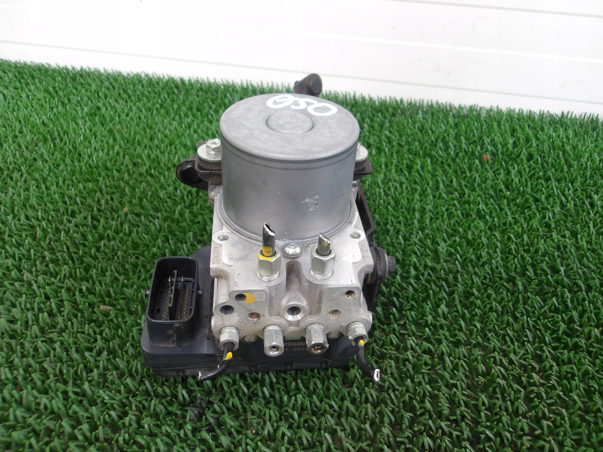 INFINITI Q50 13-18 pump ABS control unit 476604GC0A