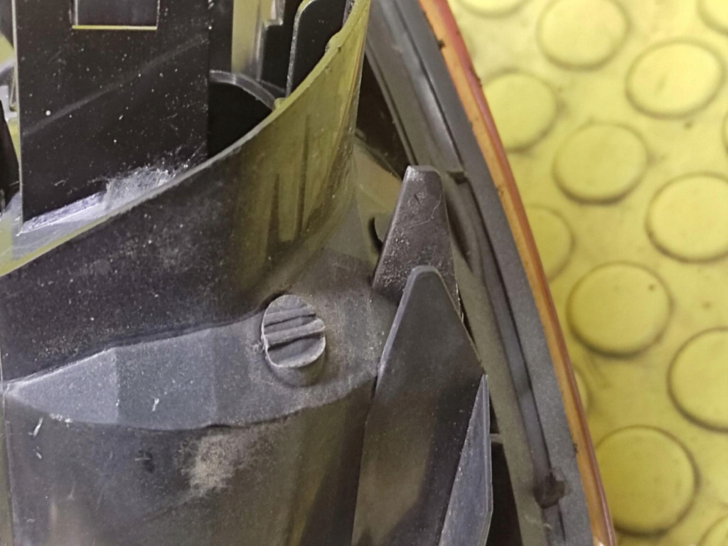 PEUGEOT 407 light left rear part 9656606380