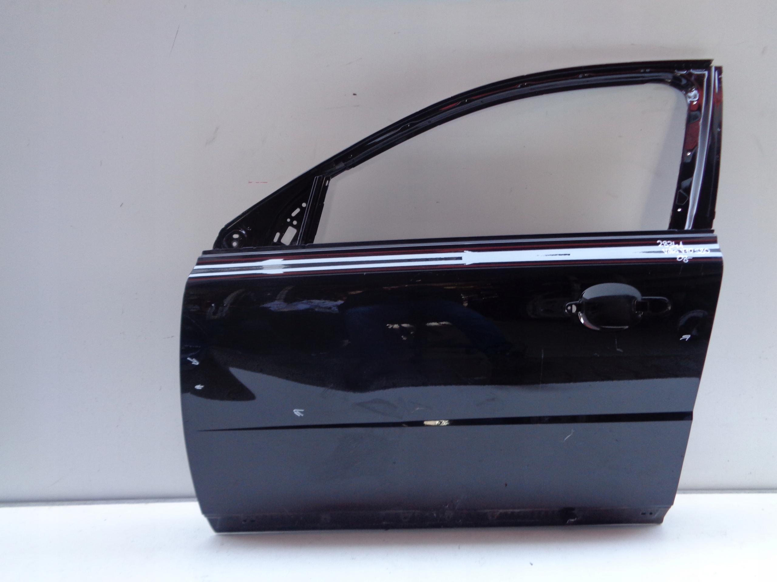 door left front VOLVO V70 S80 08- NR 28341