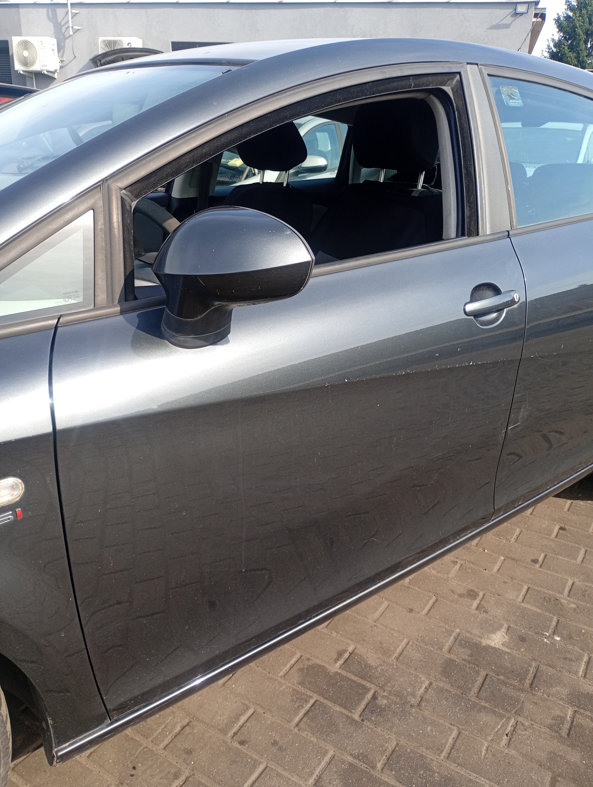door left front front Seat Leon 2 II 05-13 kod lakieru LW7Z