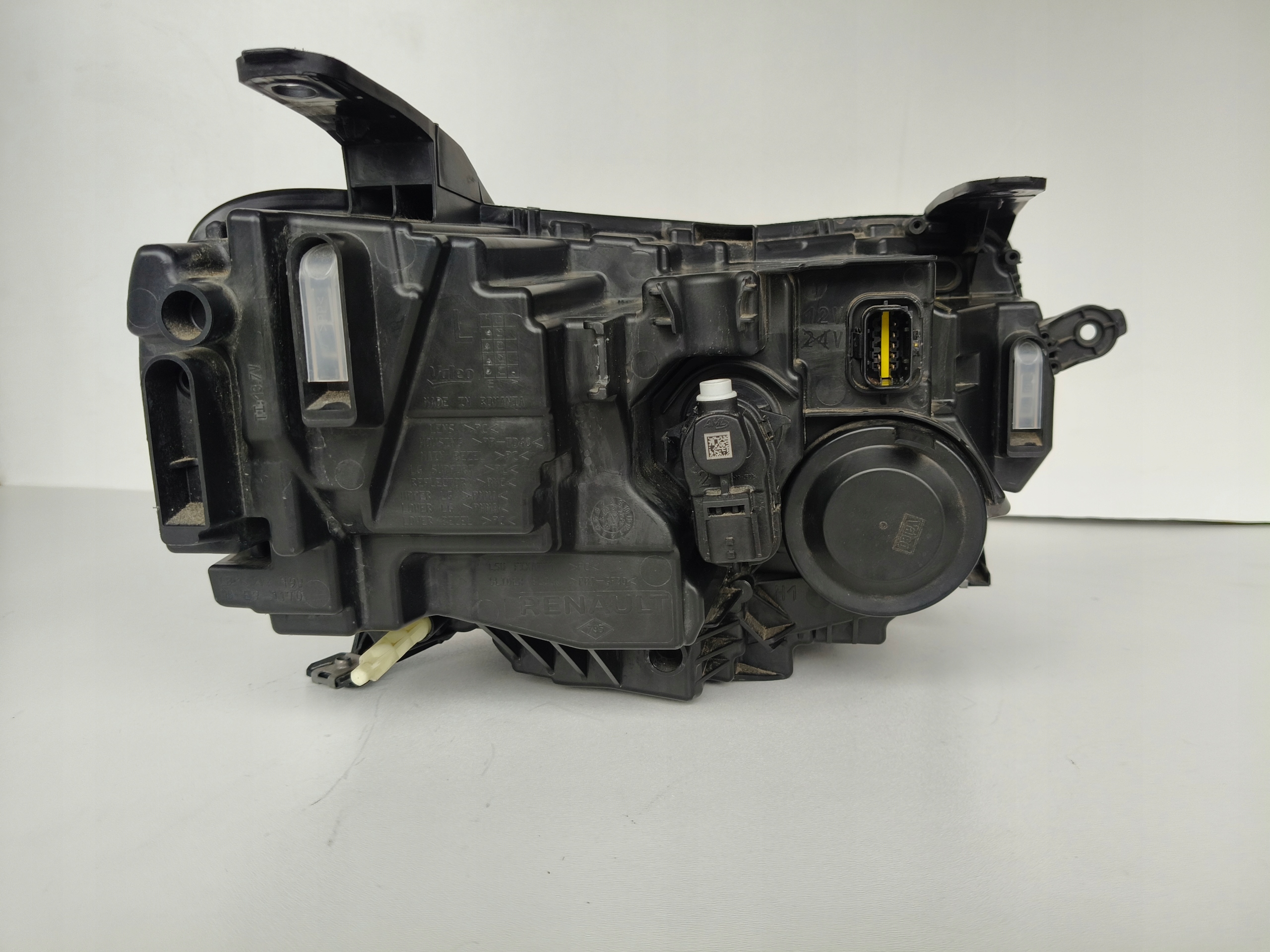 light left REFLEKTOR DACIA DUSTER II 21- LIFT FULL LED