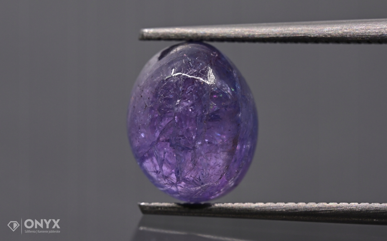 Tanzanit kabošon ovál 9,5x8 mm