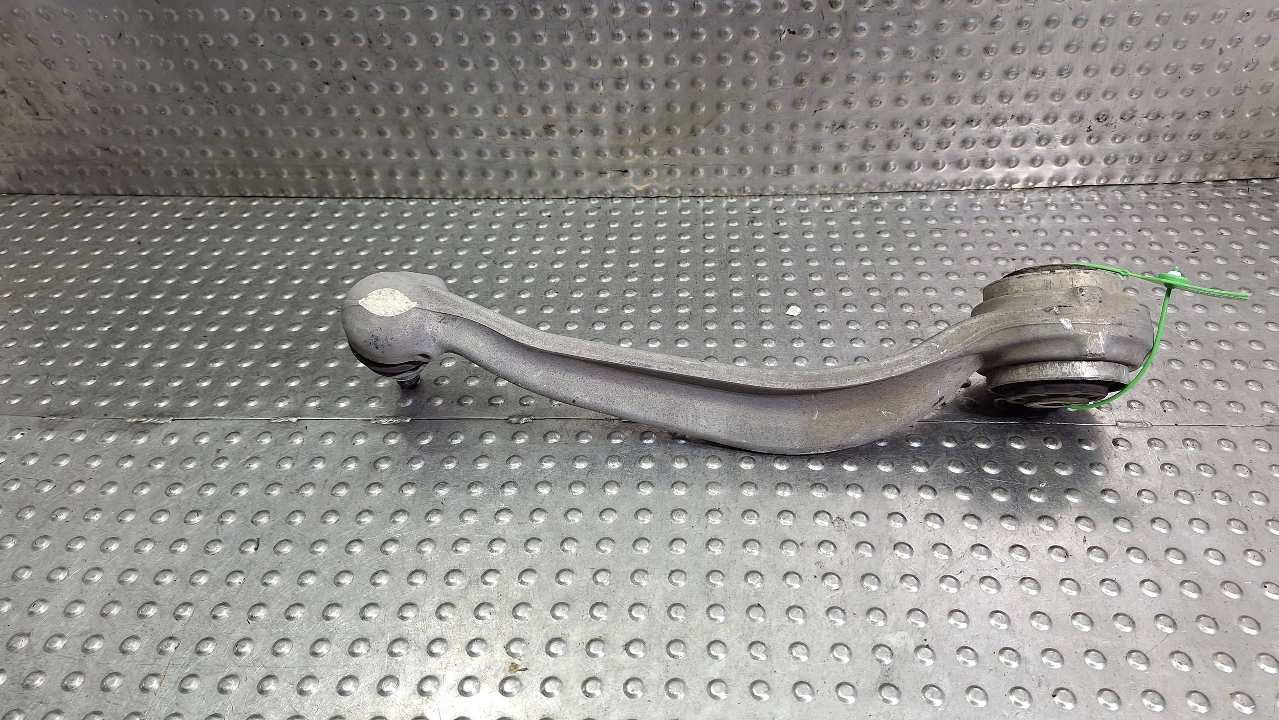 arm right front 20501RE MERCEDES W205