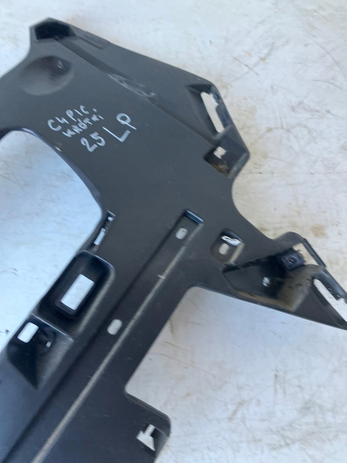 OKULAR support holder of a bumper left front C4 PICASSO II AA36190467 #25