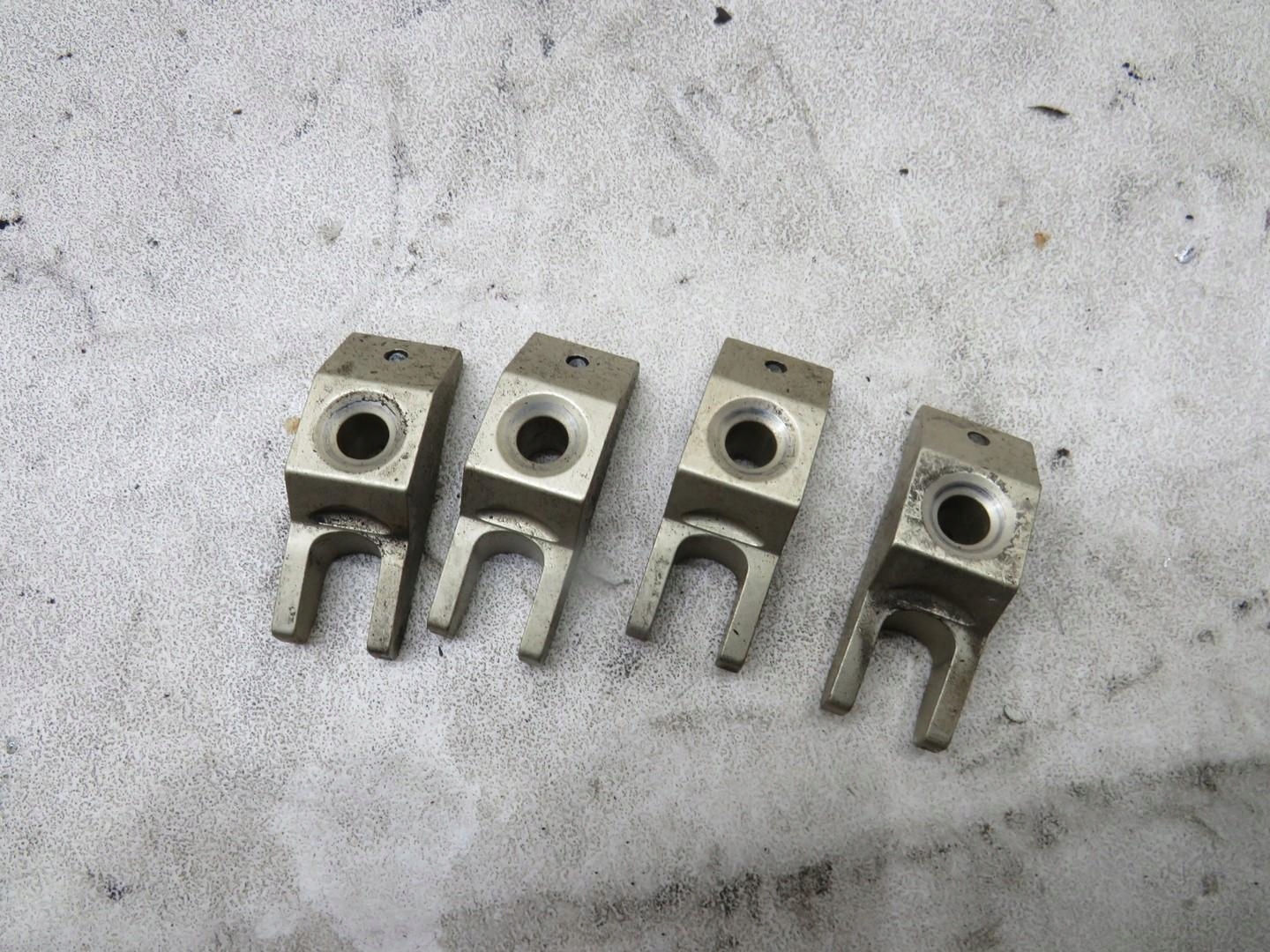 ŁAPKA MOCOWANIE WTRYSKU SX4 S-CROSS 1.6 DDIS