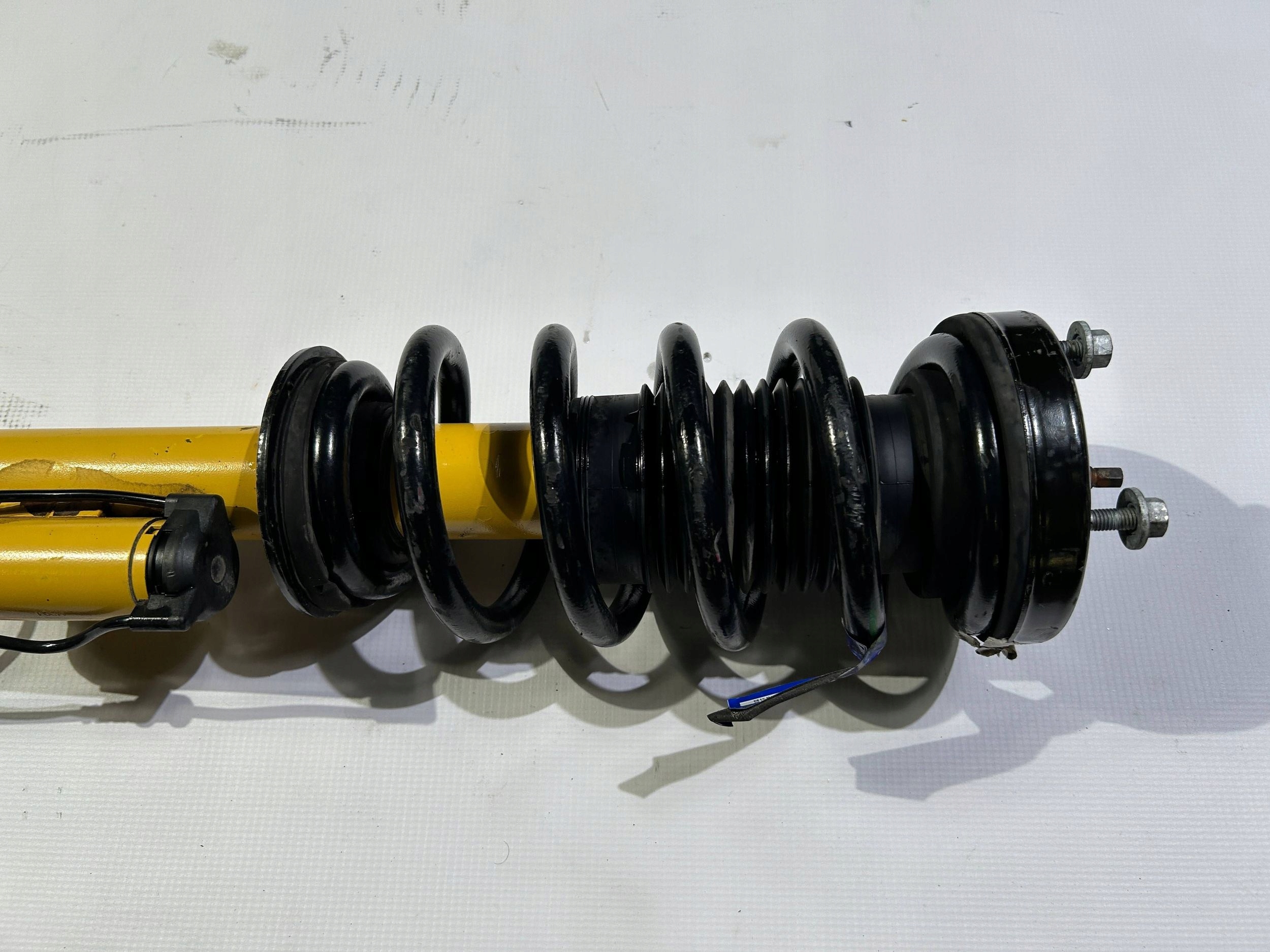 shock absorber front front right Dodge Charger Challenger SRT Hellcat 2015