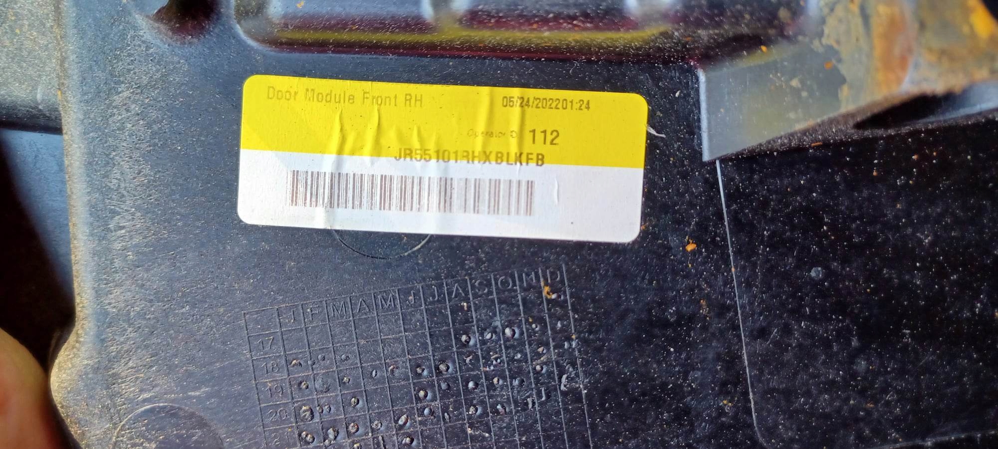 PANEL dveře pravý předek LAND ROVER EVOQUE II