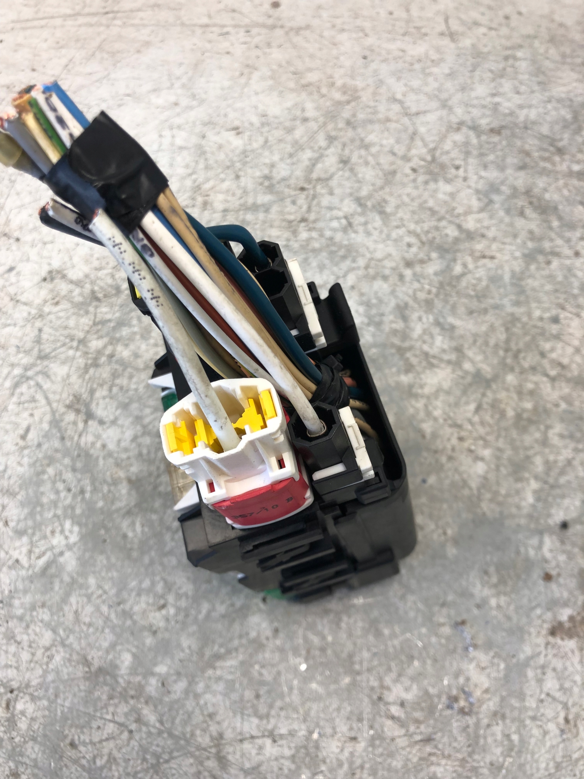 Module fusibles PEUGEOT 508 9665492680