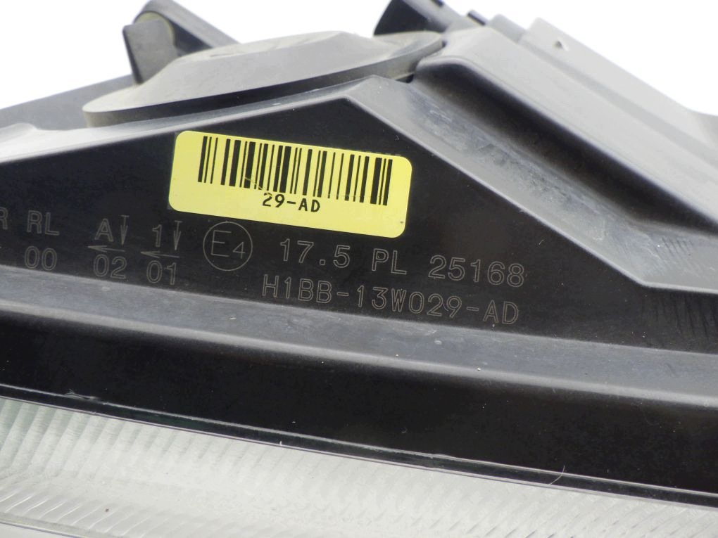 FORD FIESTA MK8 17- light right